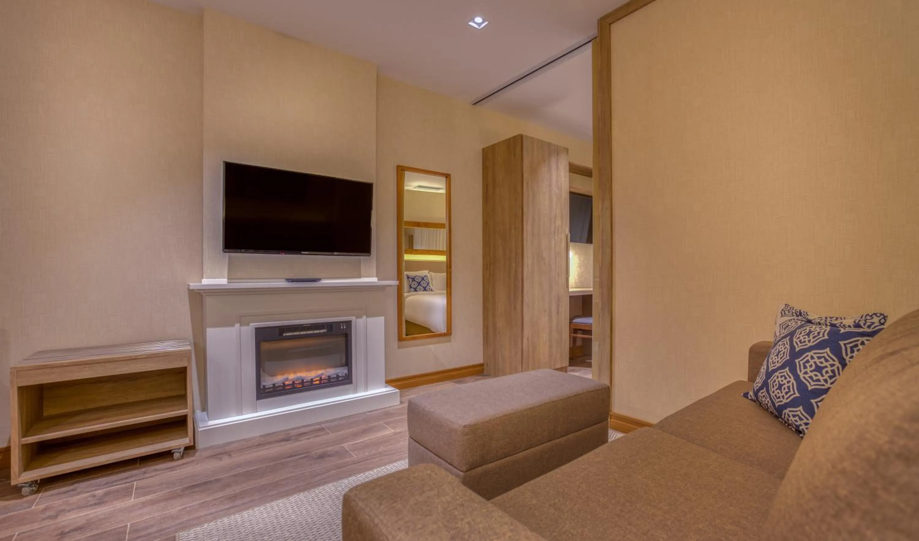 Communal lounge/ TV room in Wyndham Gramado Termas Resort & Spa