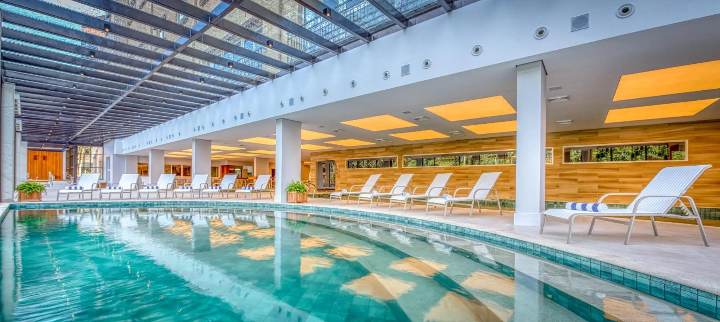 Swimming pool in Wyndham Gramado Termas Resort & Spa