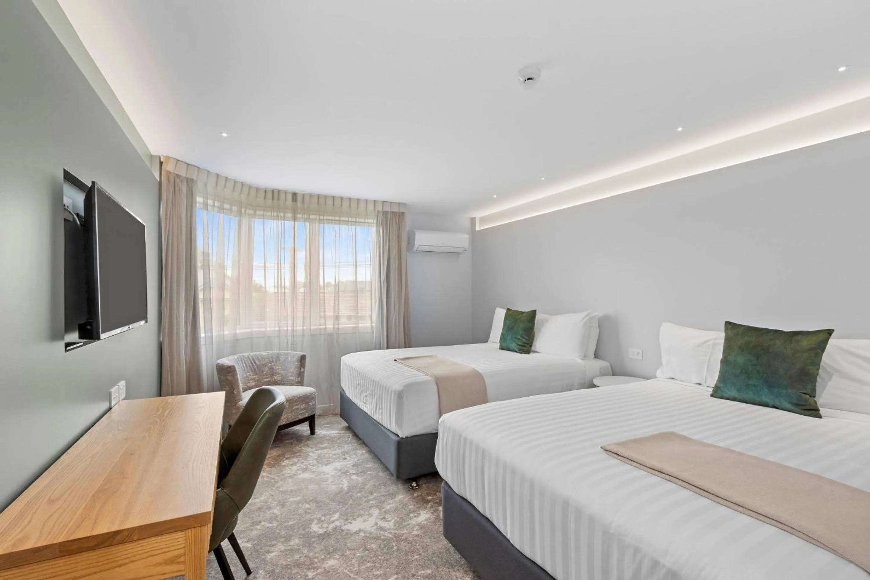 Bedroom, Bed in Hotel Elms Christchurch, an Ascend Collection Hotel