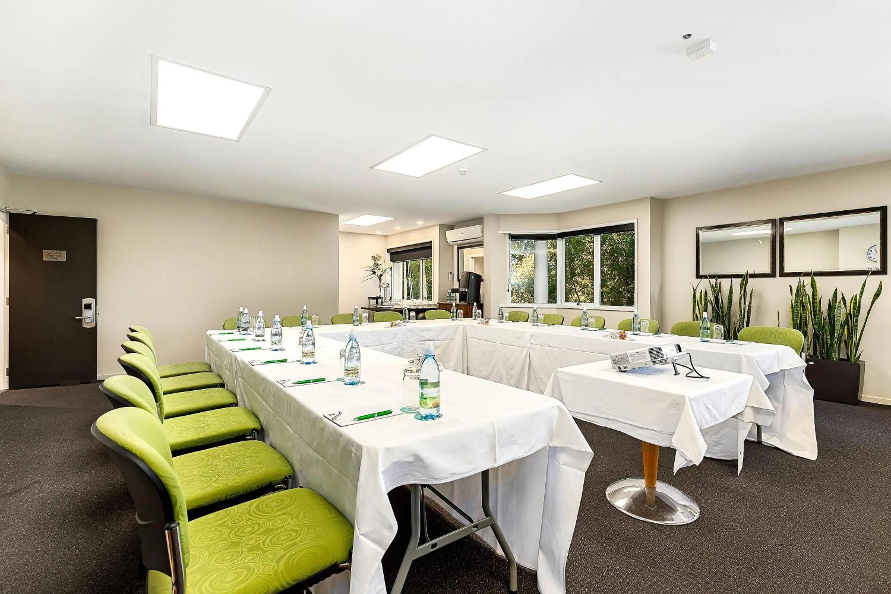 Meeting/conference room in Hotel Elms Christchurch, an Ascend Collection Hotel