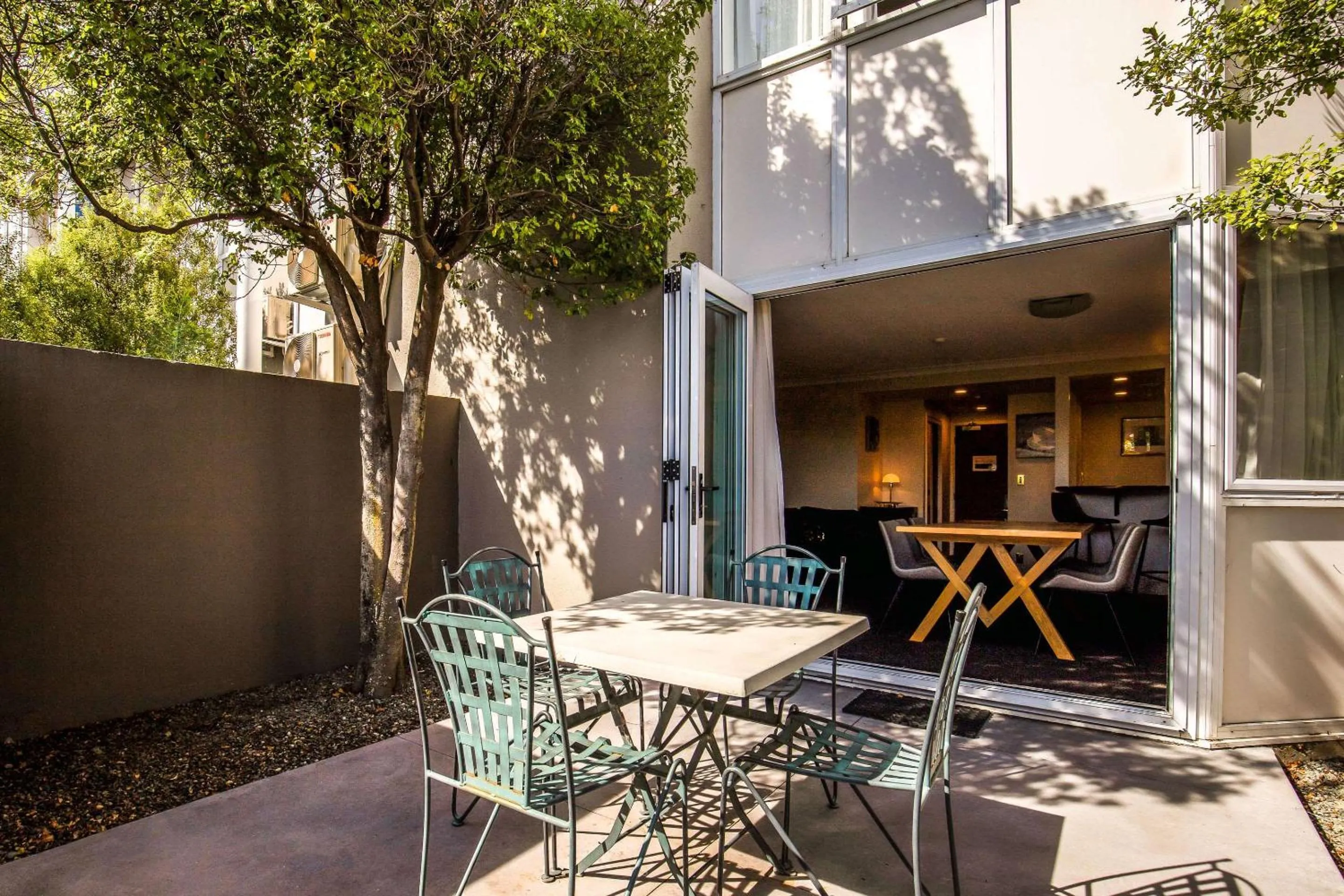 Photo of the whole room in Quality Hotel Elms