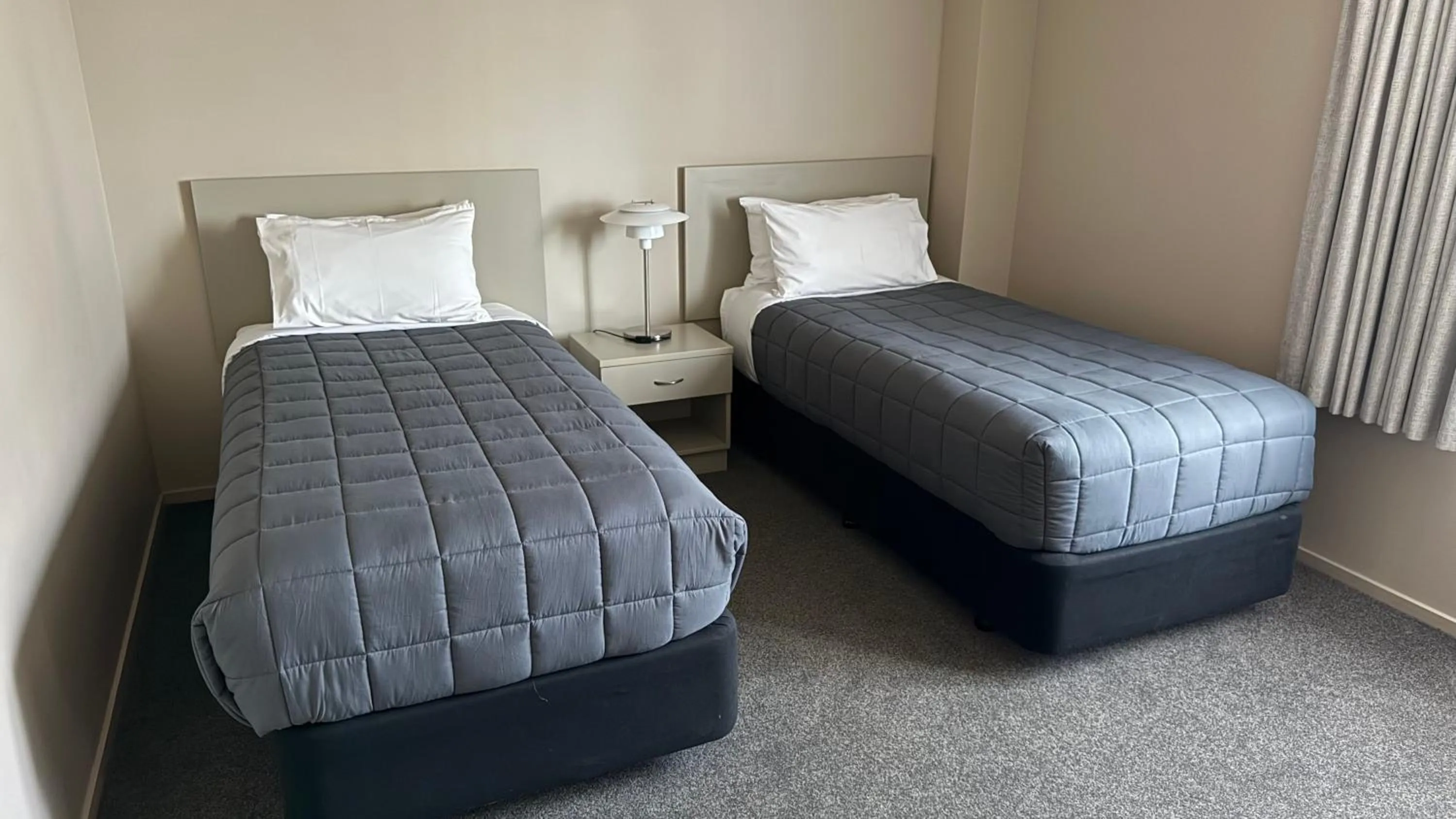 Bed in The Suites Ashburton