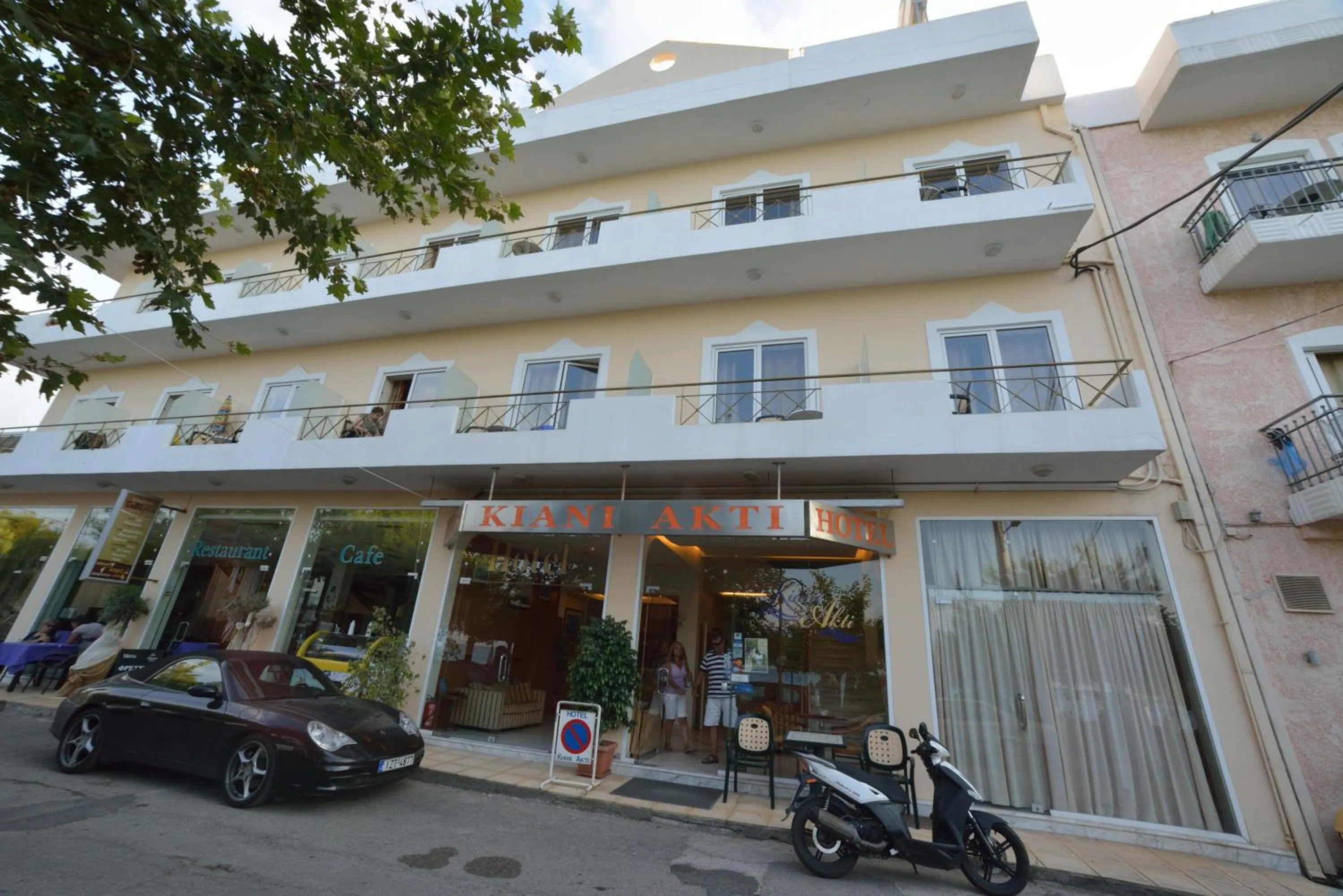 Area and facilities in Hotel Kiani Akti