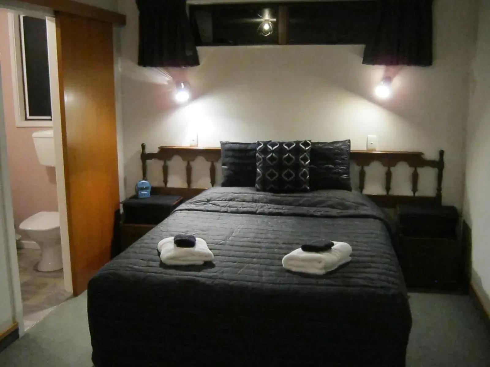 Studio - single occupancy in Blue Dolphin Motel Studio - single occupancy in Blue Dolphin Motel