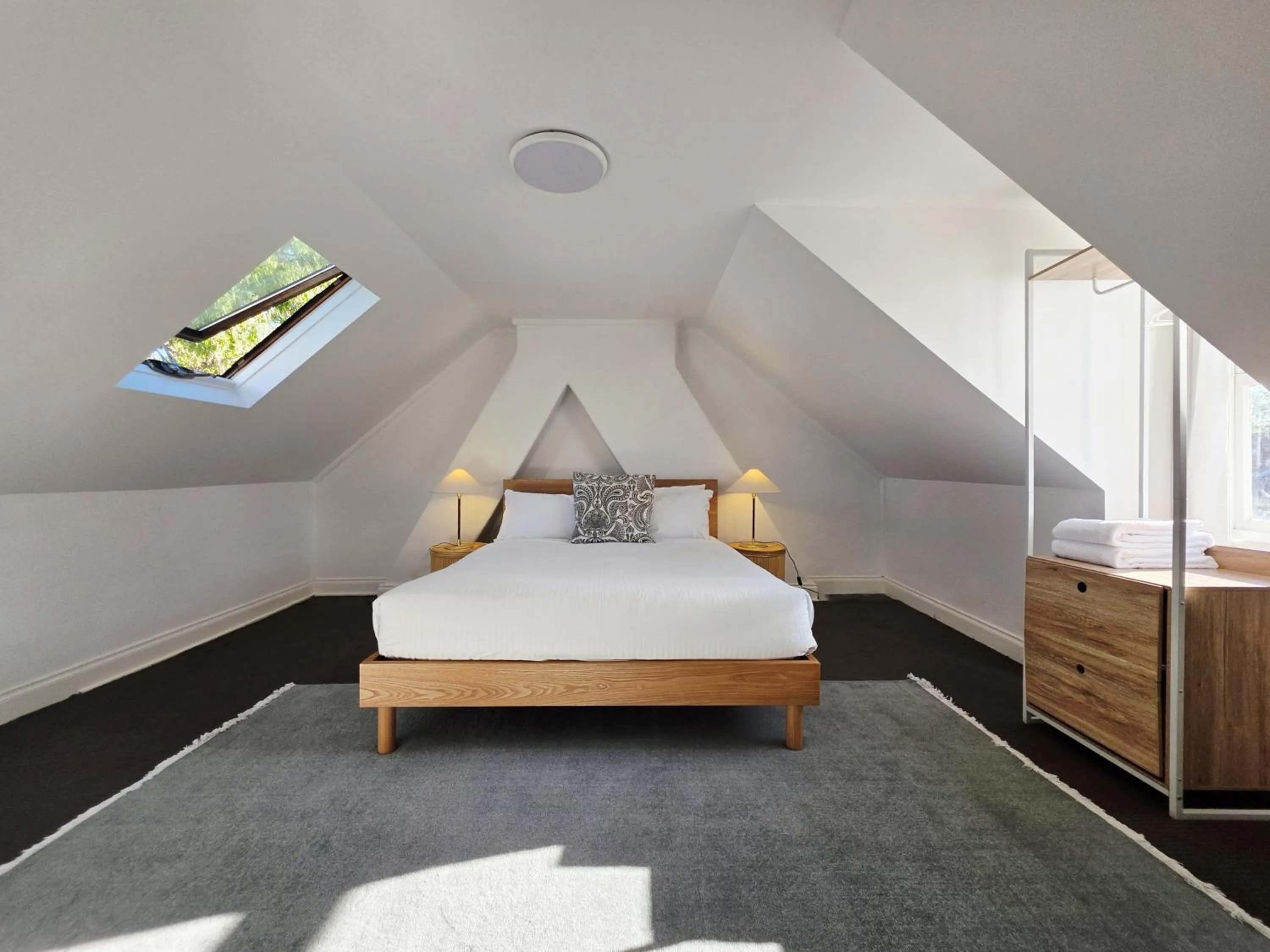 Bedroom, Bed in Crown Hotel Surry Hills