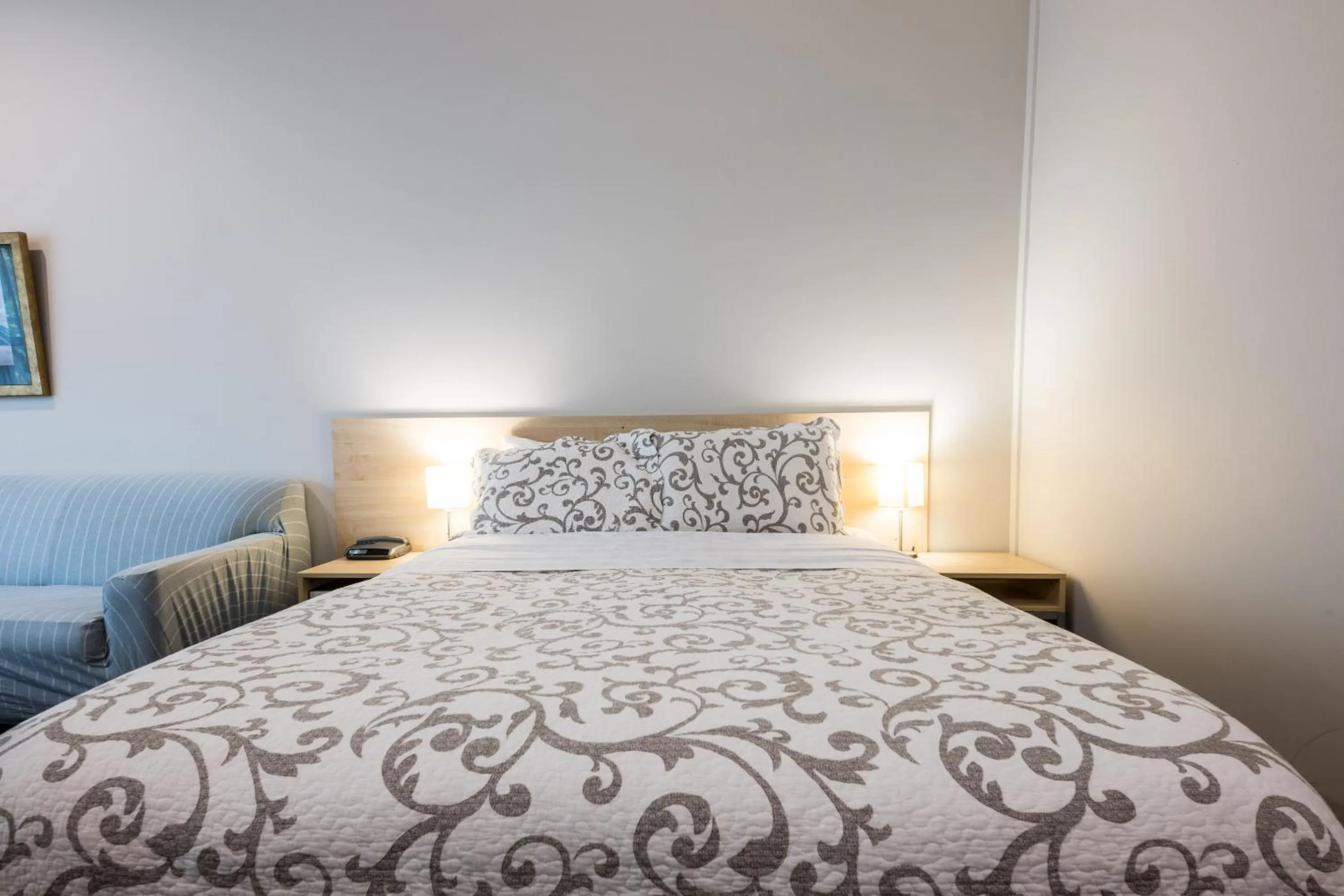 Bed in The Westhaven Motel