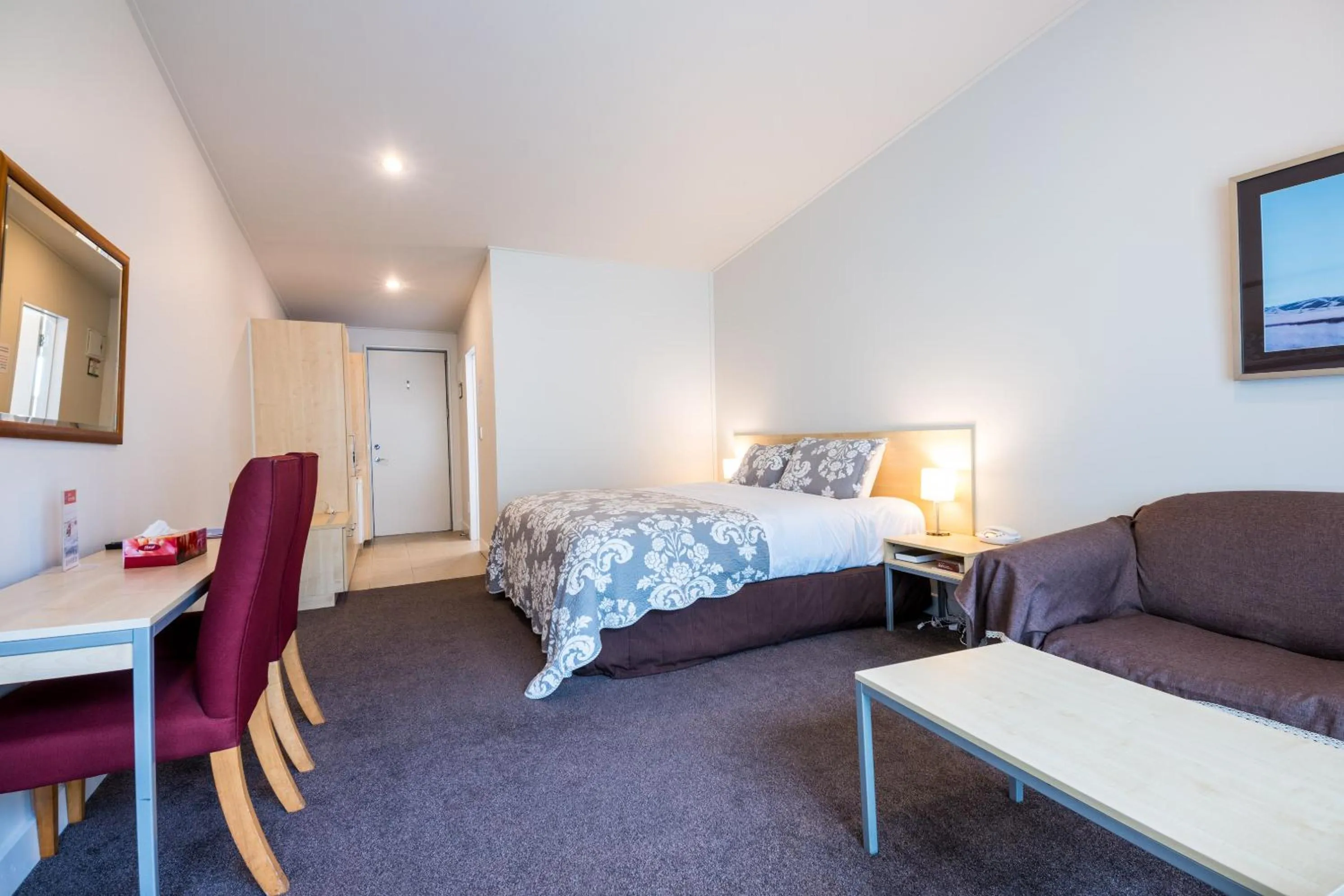 Bed in The Westhaven Motel