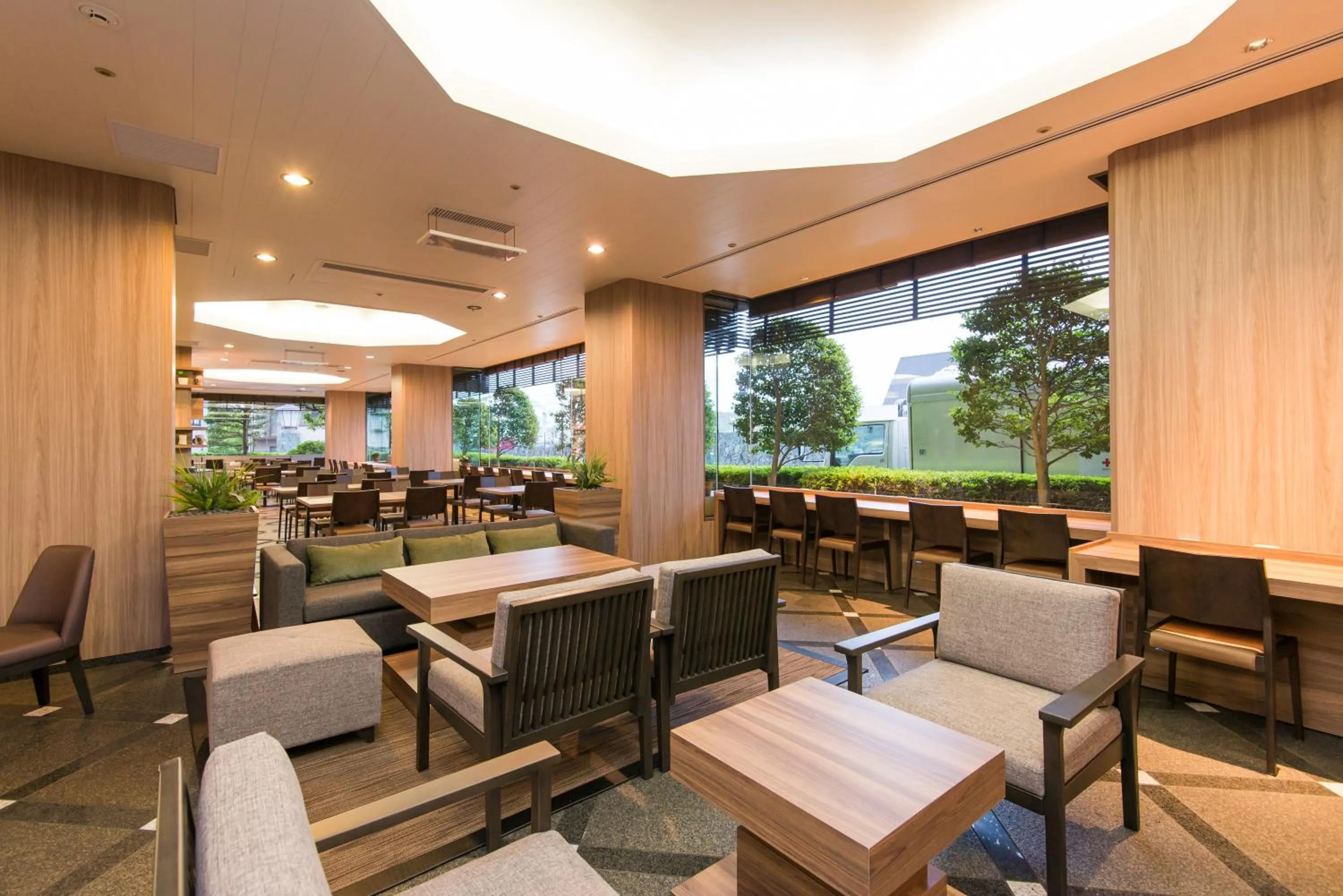 Restaurant/places to eat in The Hedistar Hotel Narita
