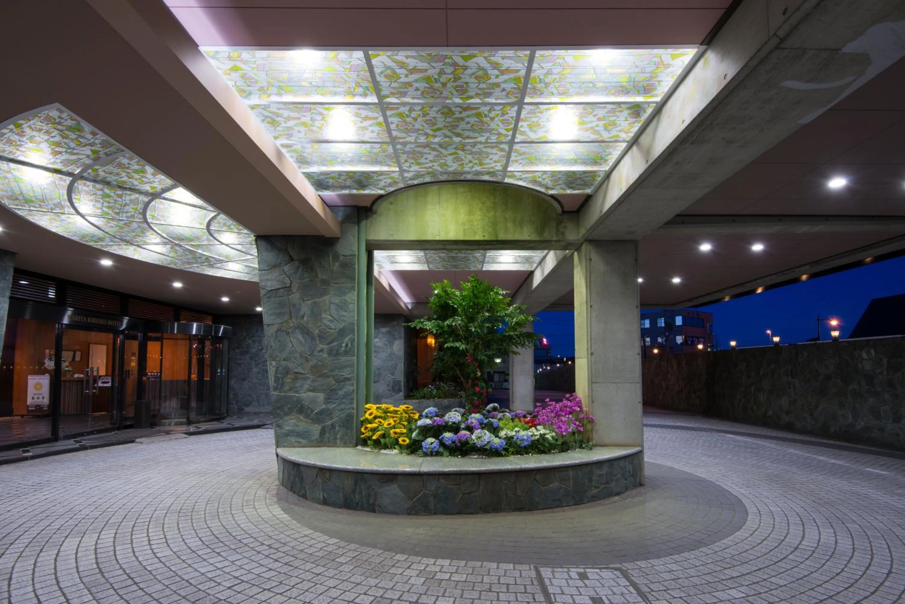 Facade/entrance in The Hedistar Hotel Narita