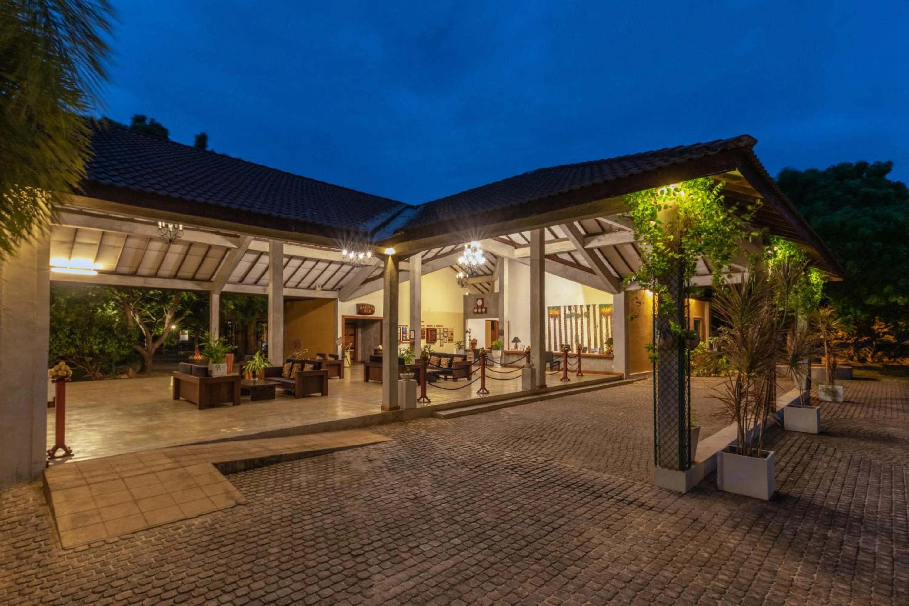 Facade/entrance in Amethyst Resort Passikudah