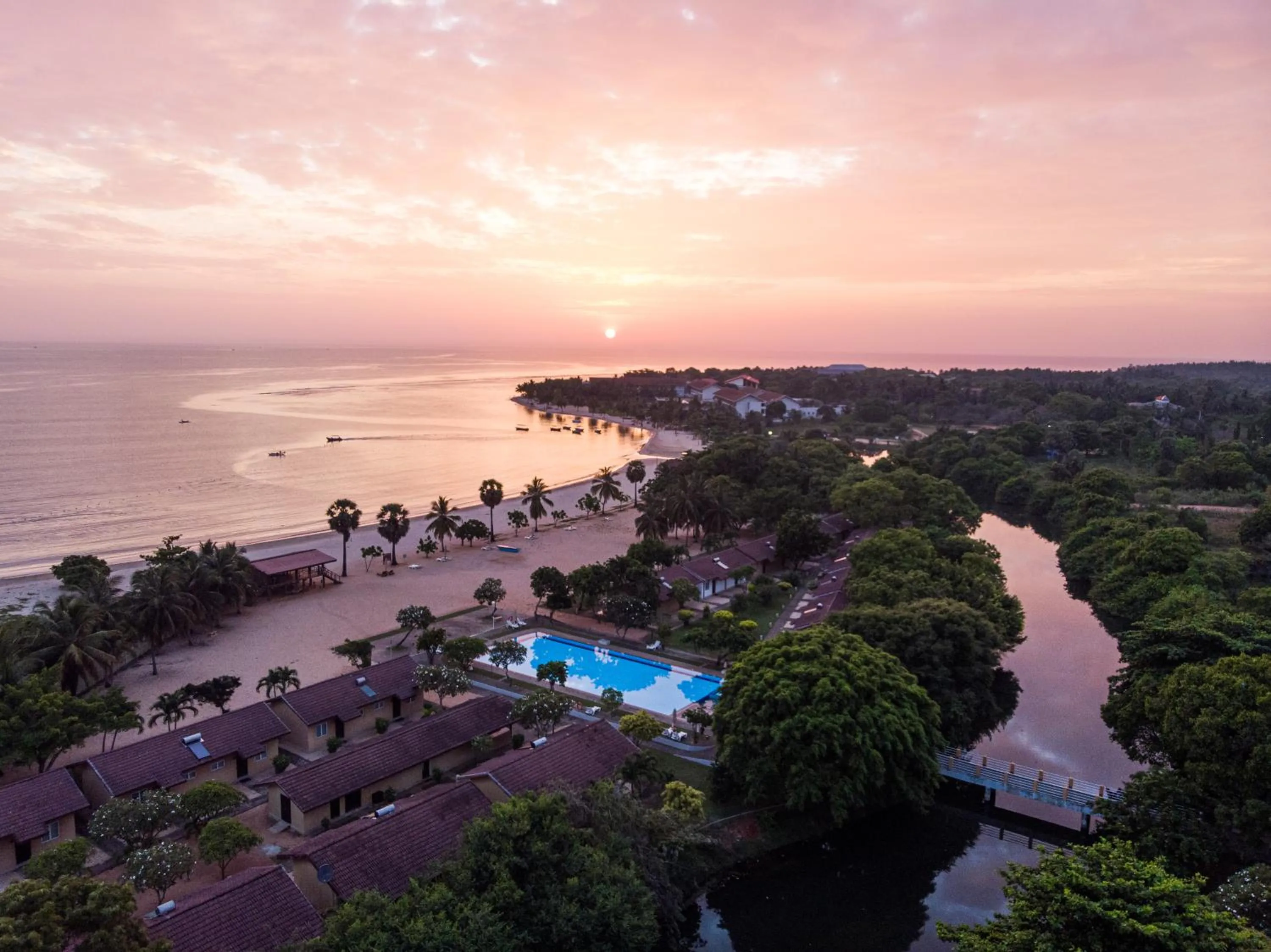 Amethyst Resort Passikudah