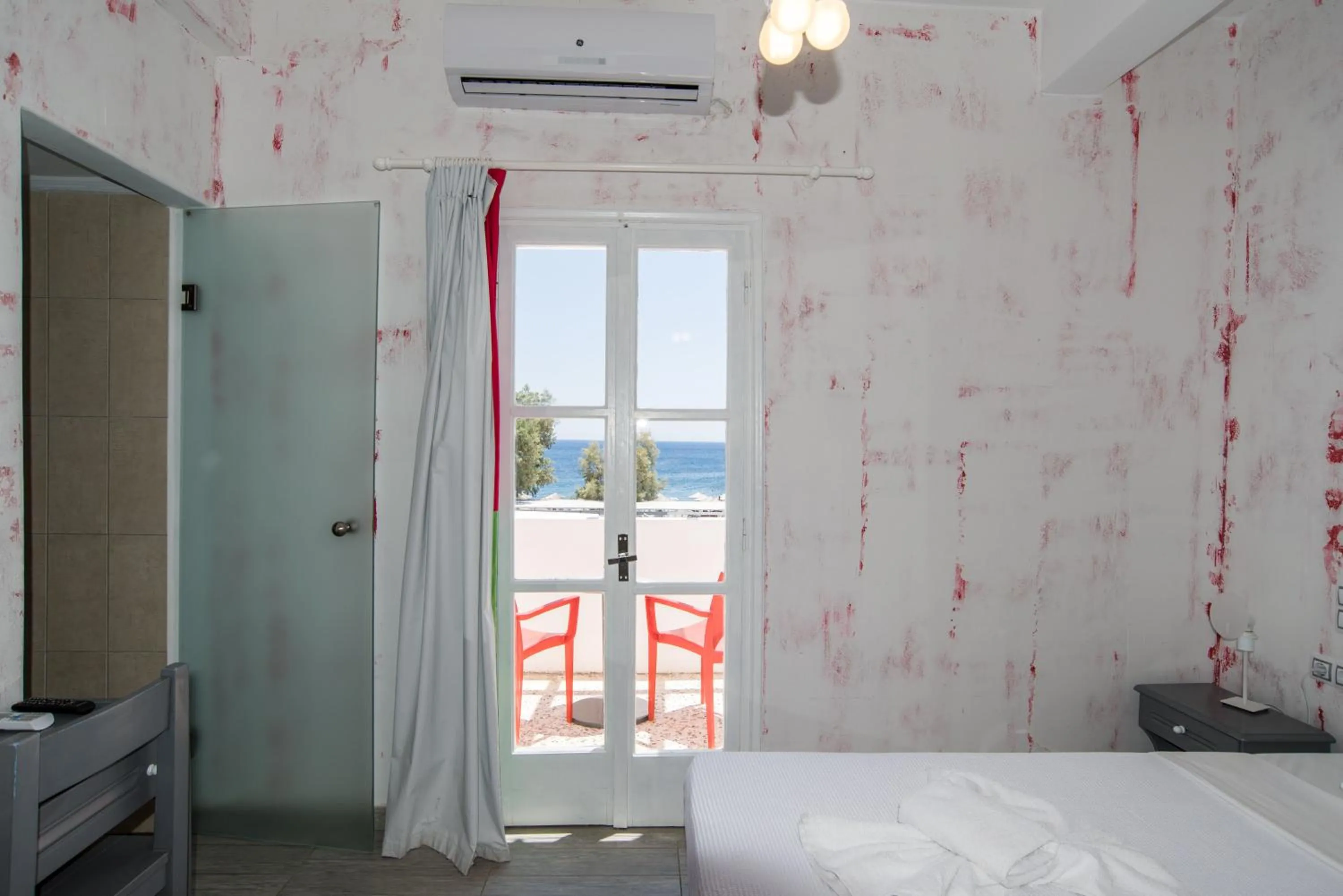Bathroom, Bed in Beach Boutique Hotel