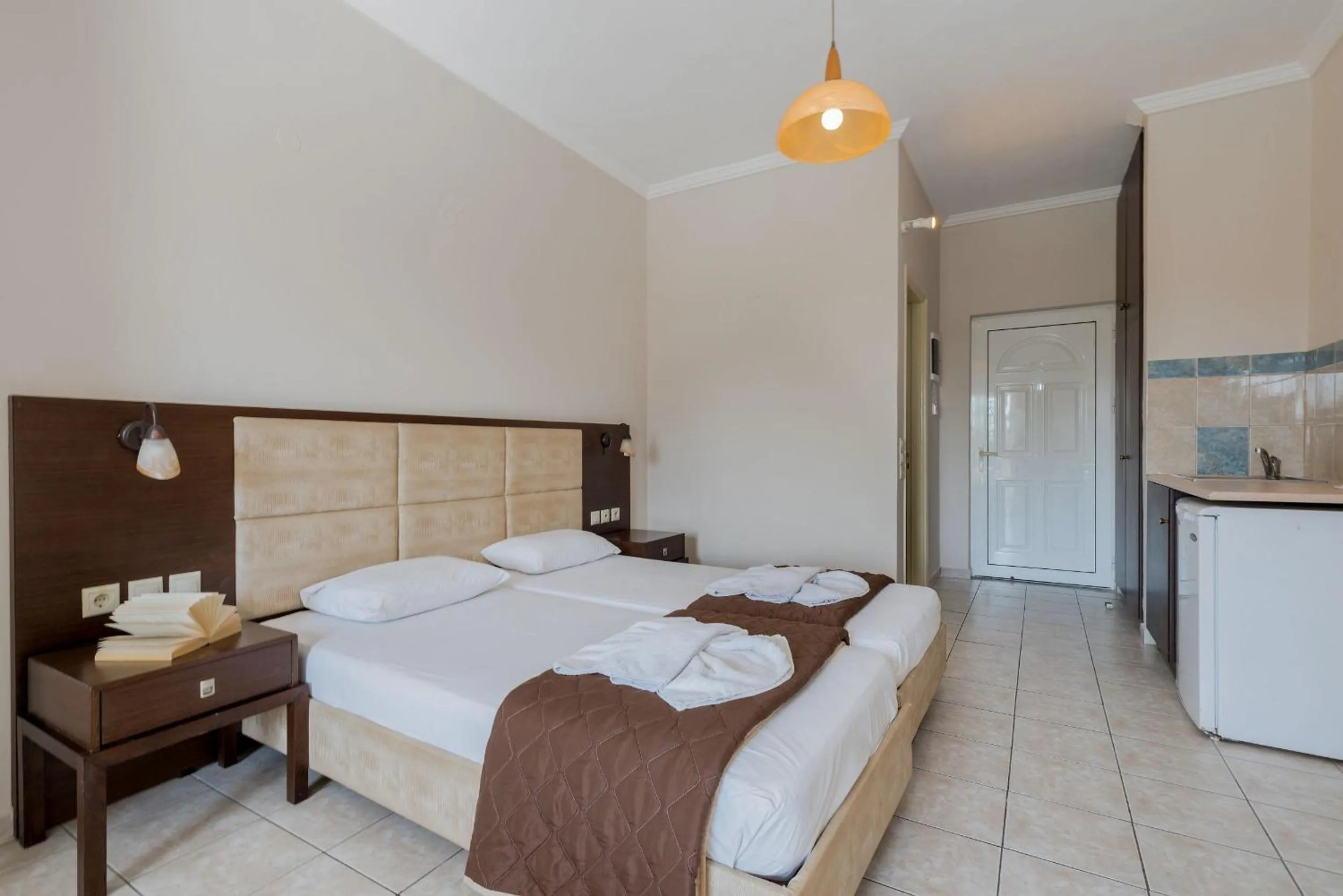 Bedroom, Bed in Hotel Cronulla