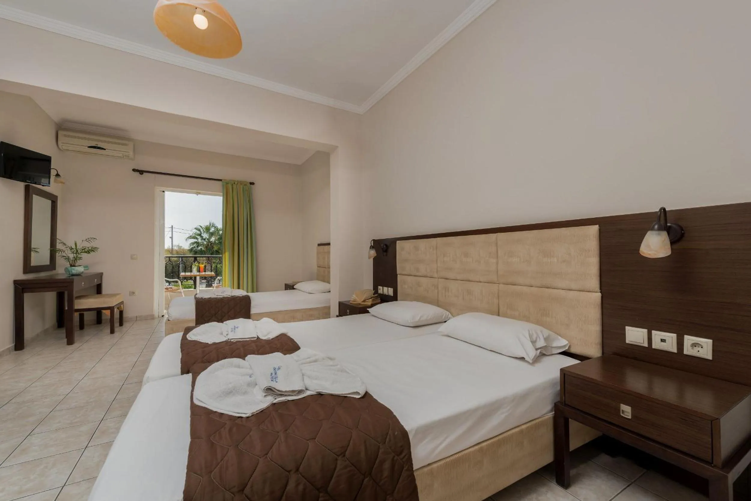 Bed in Hotel Cronulla