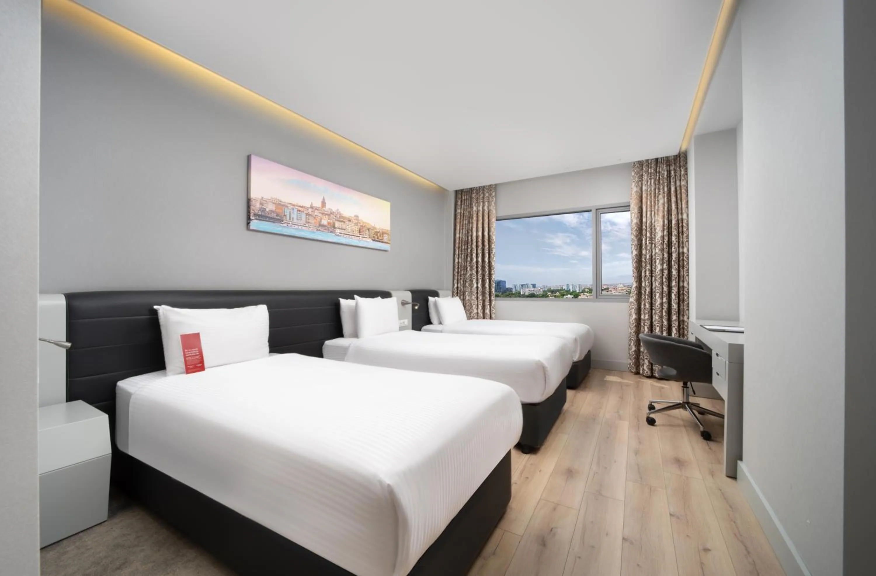 Photo of the whole room, Bed in Ramada Plaza by Wyndham Istanbul Atakoy