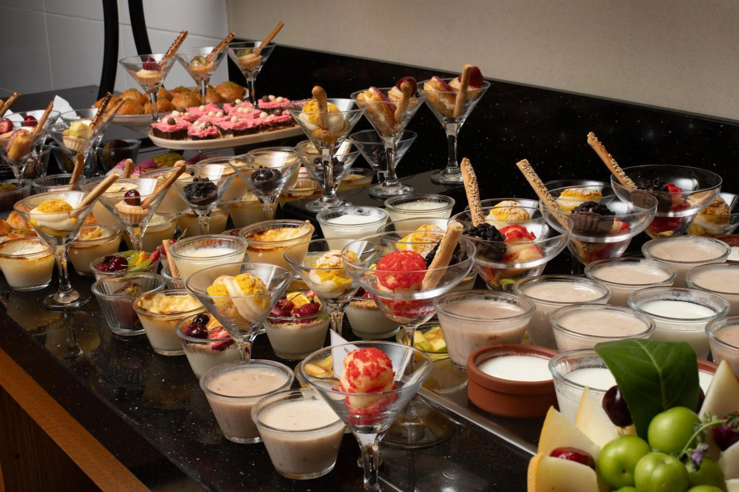 Food and drinks in Ramada Plaza by Wyndham Istanbul Atakoy
