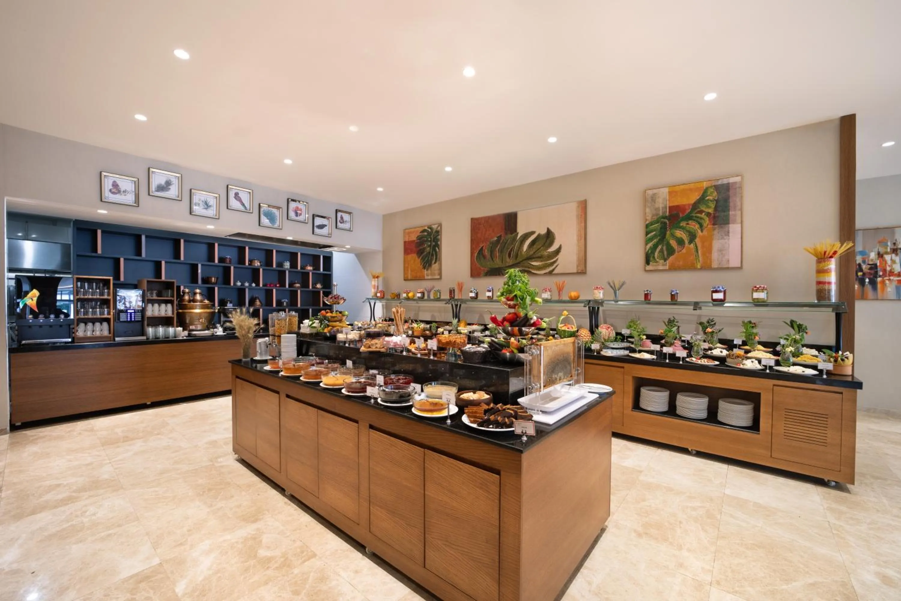 Restaurant/places to eat in Ramada Plaza by Wyndham Istanbul Atakoy