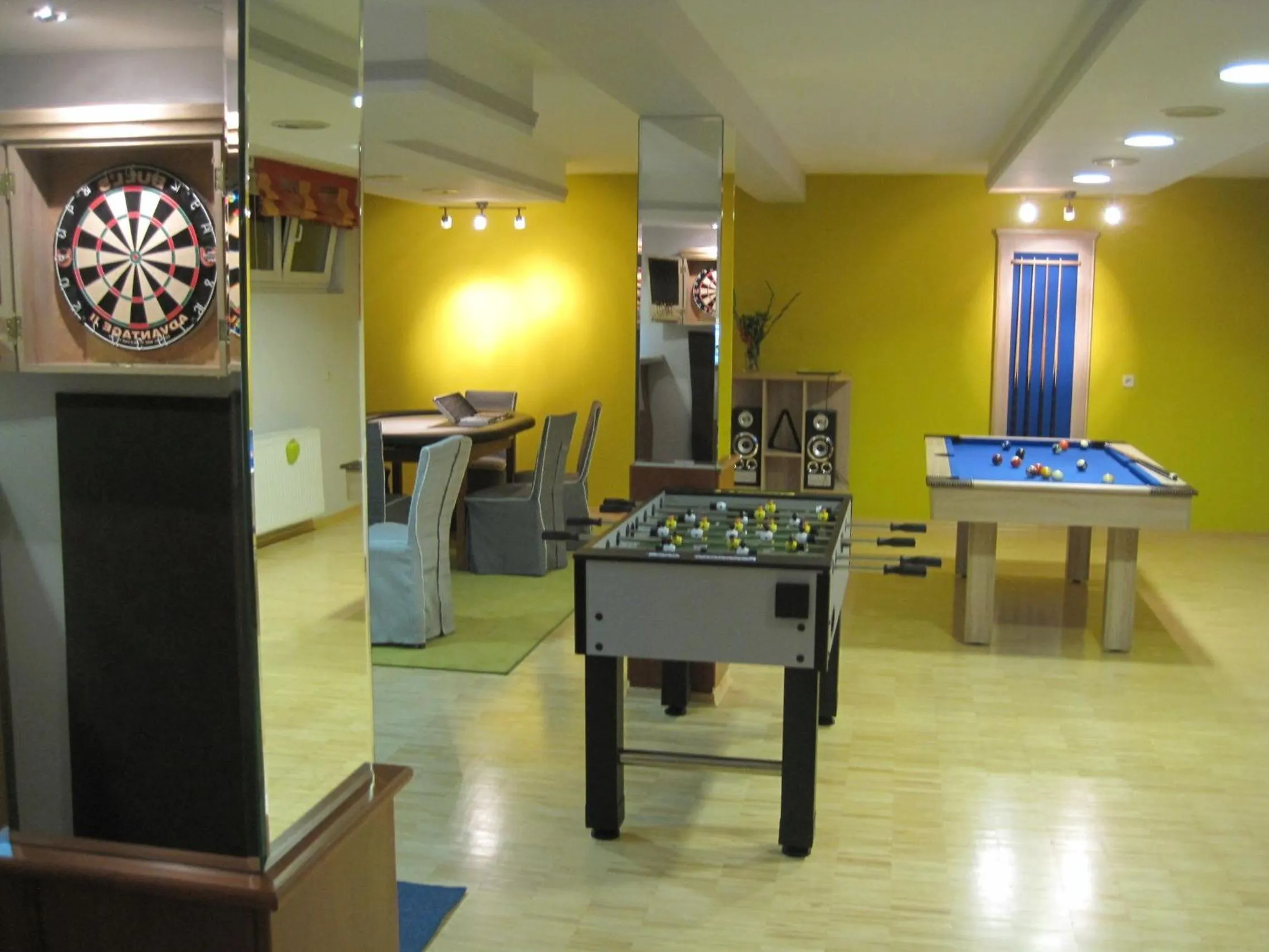 Game Room in Hotel Đakovo