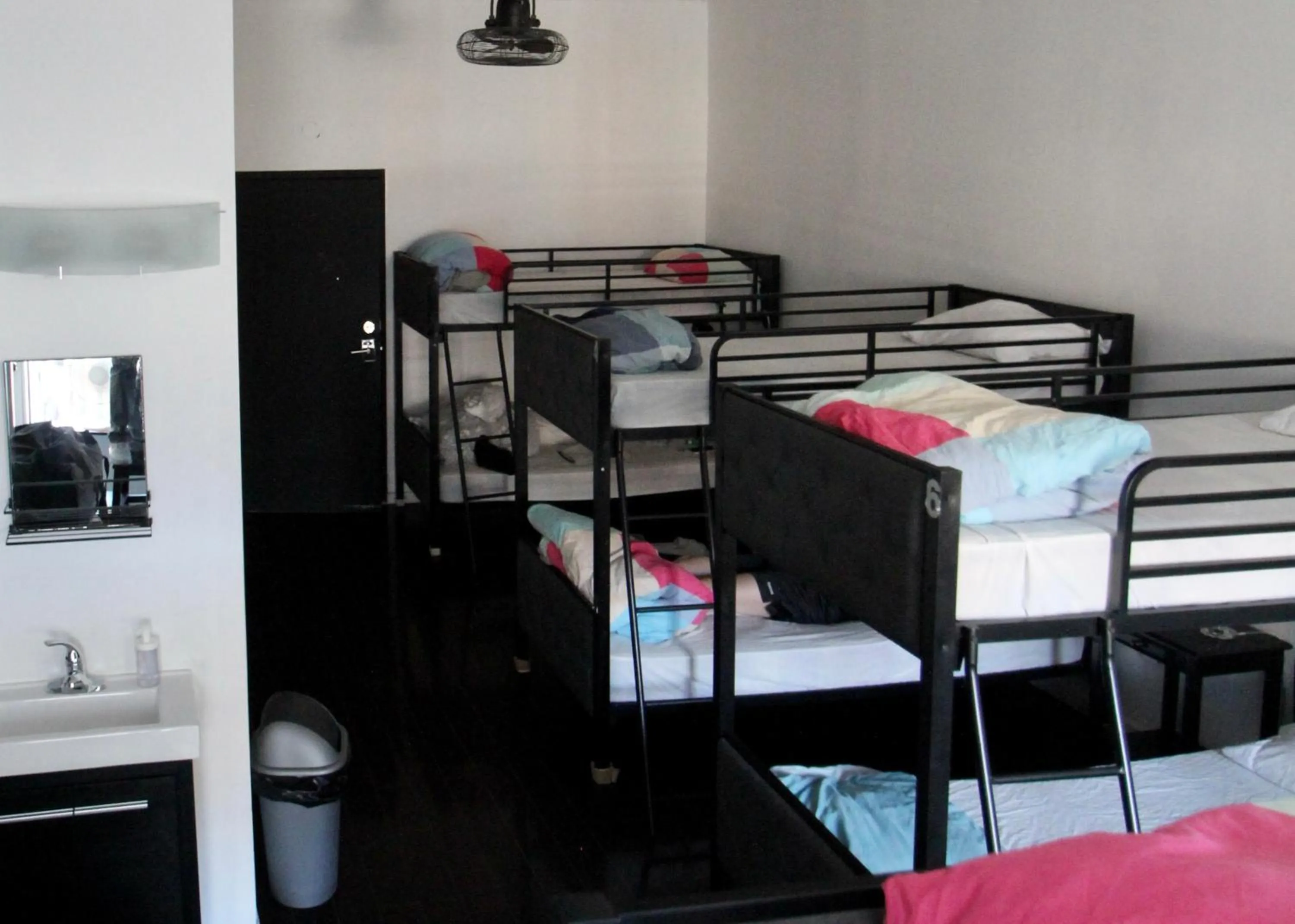 Bed in The Parkdale Hostellerie