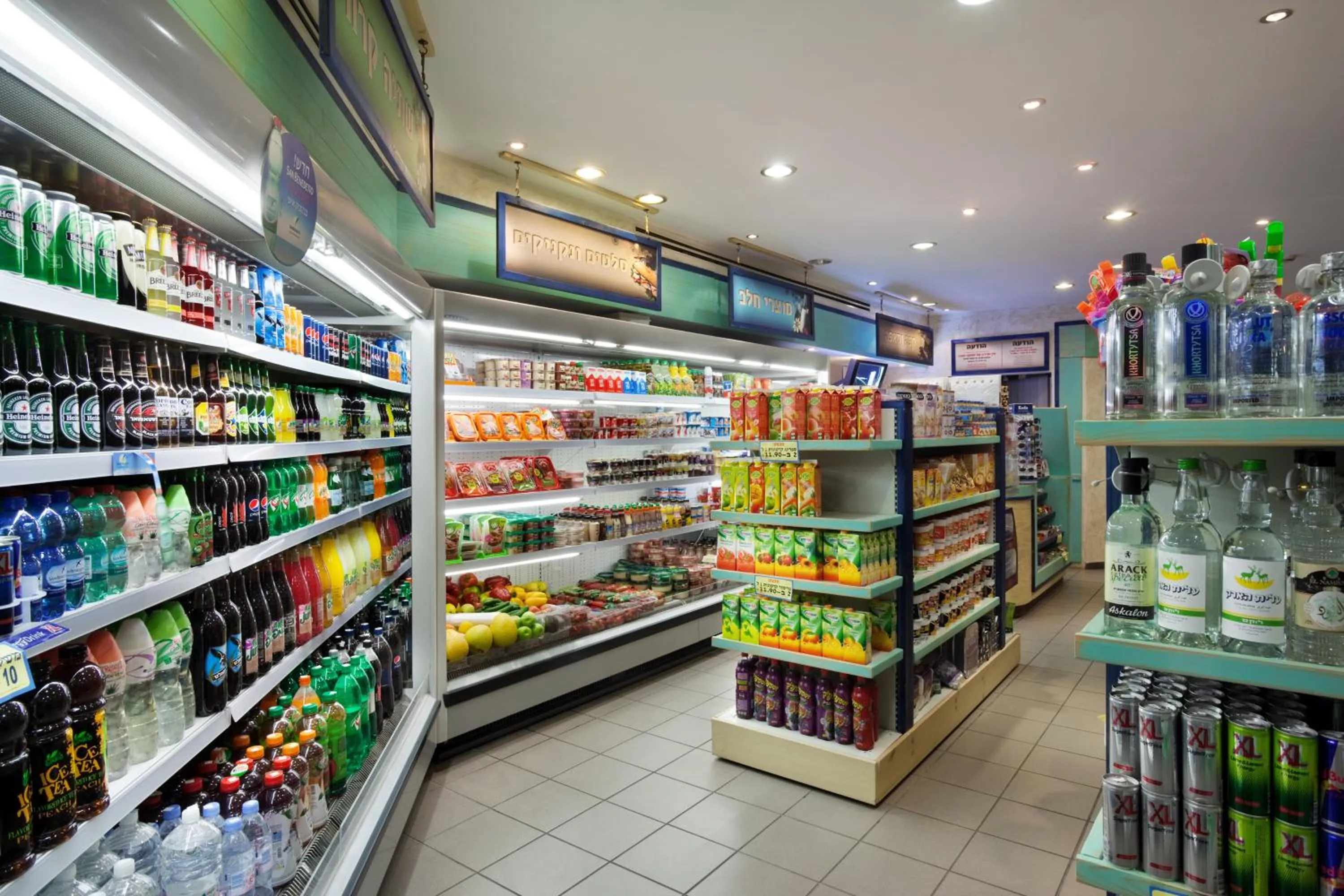 On-site shops in Riviera by Isrotel Collection