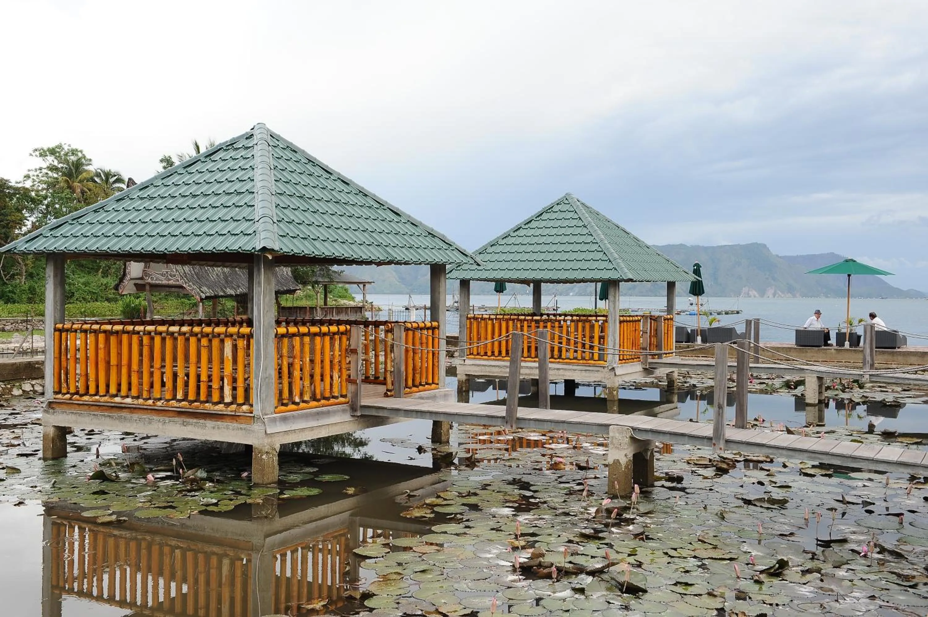 Seating area in Toba Village Inn