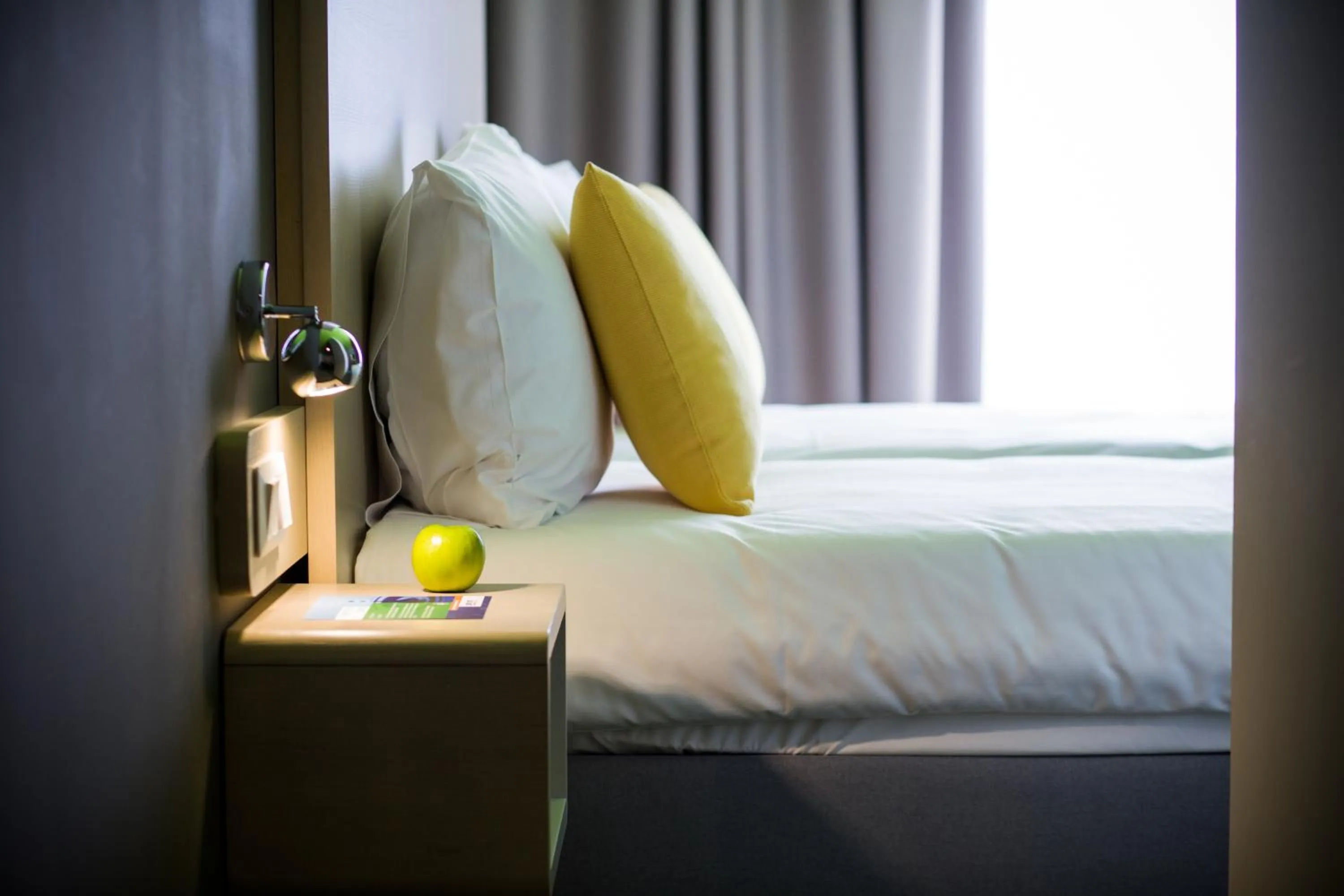 Bed in Park Inn By Radisson Budapest