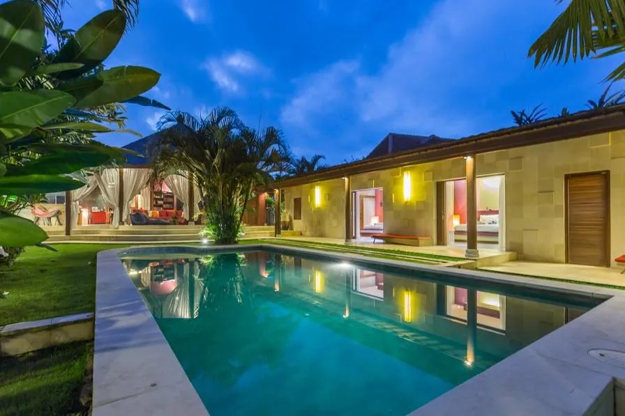 Swimming pool in Villa Pilou Boutique Hotel