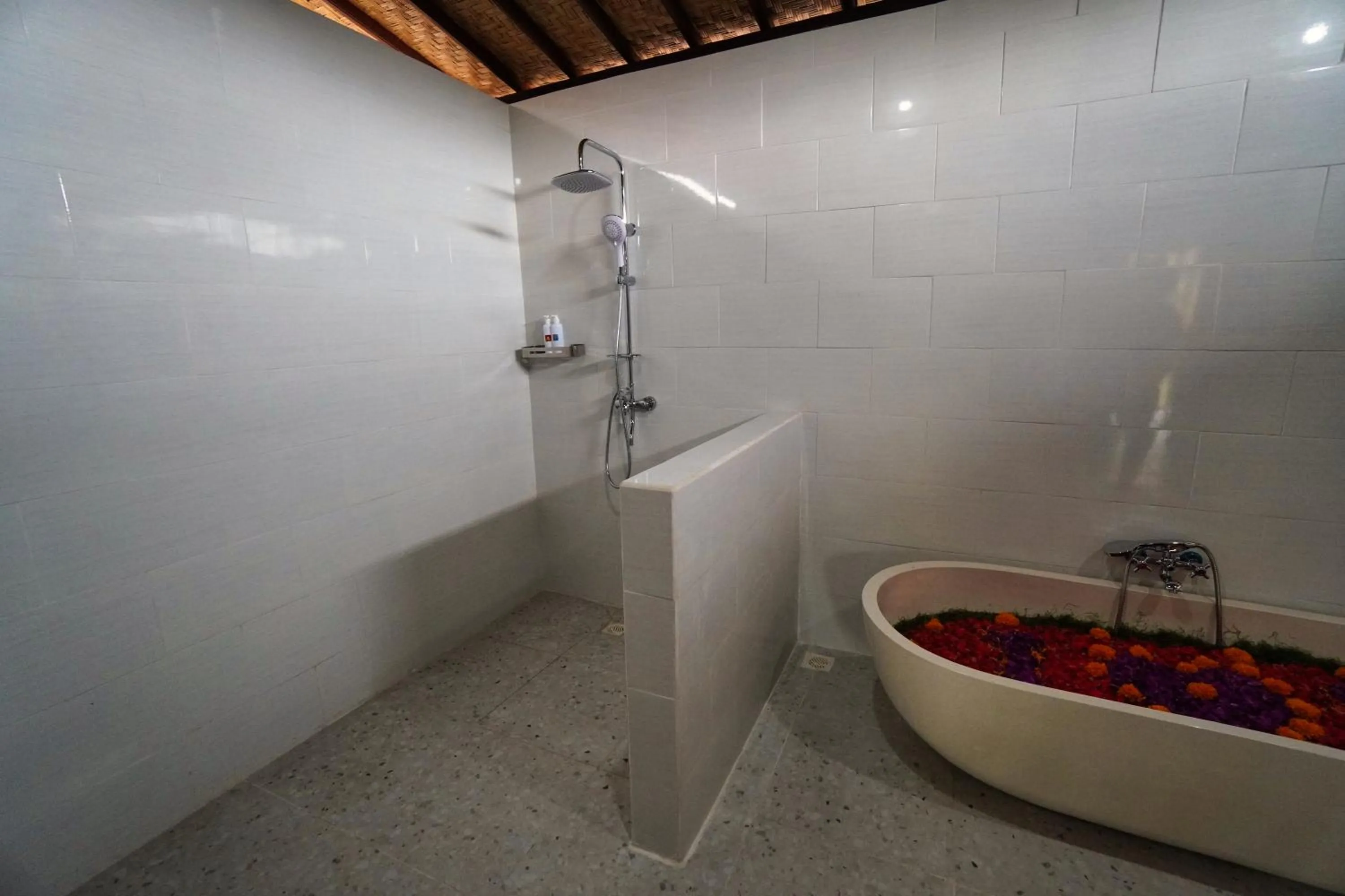 Shower in Adil Villa & Resort