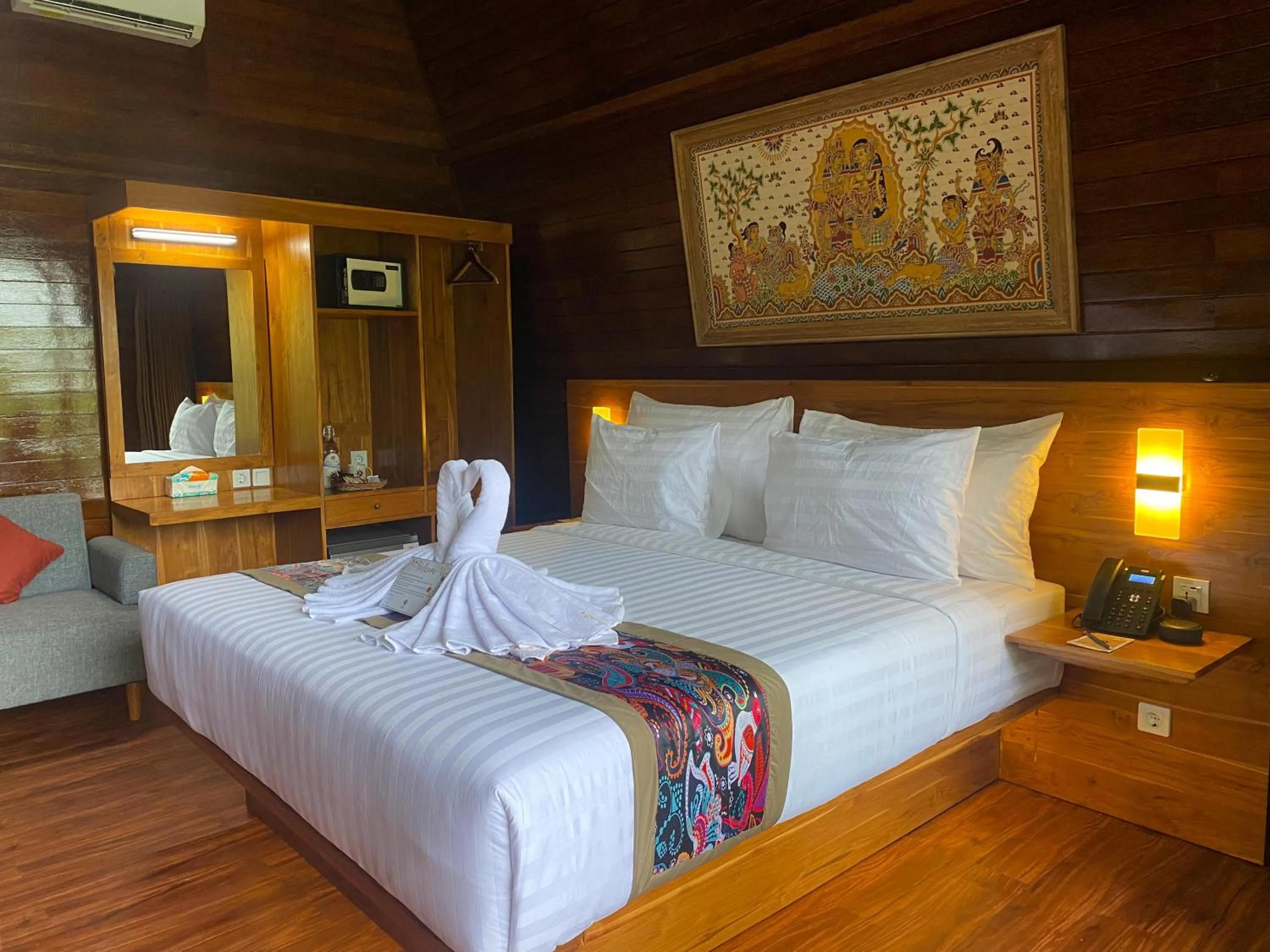 Bed in Adil Villa & Resort