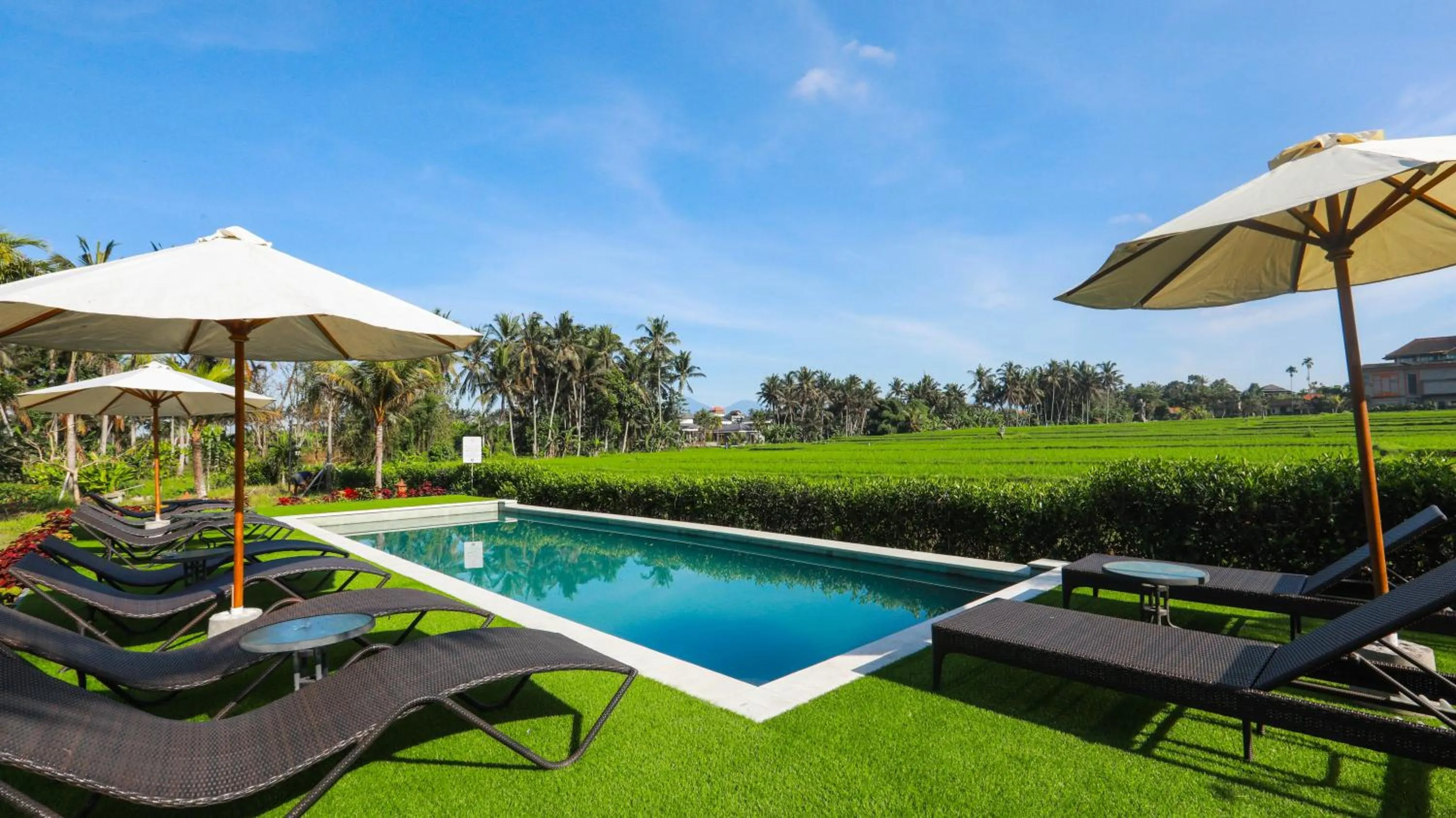 Pool view in Adil Villa & Resort