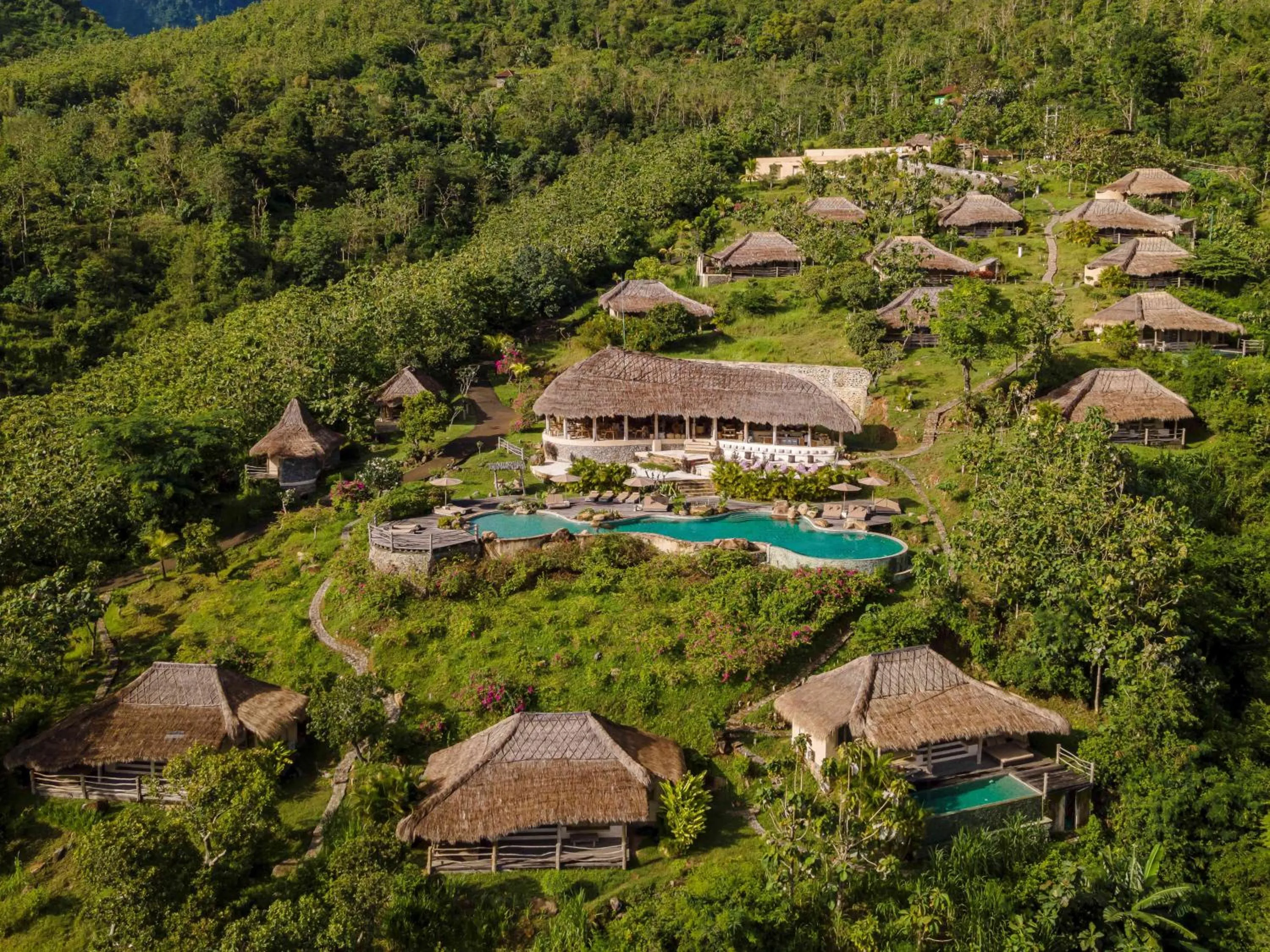 Property building in MATHIS Lodge Amed