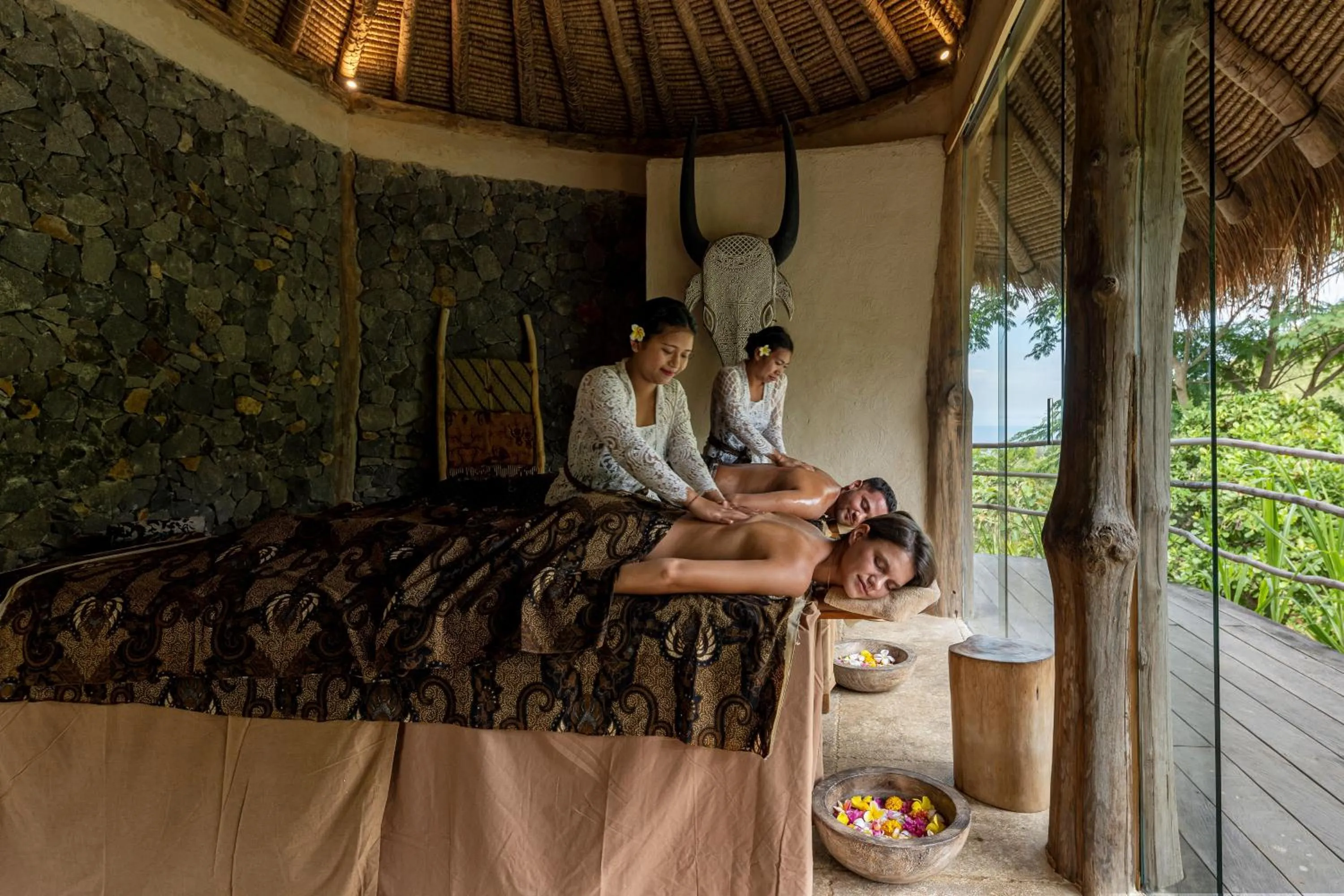 Massage in MATHIS Lodge Amed