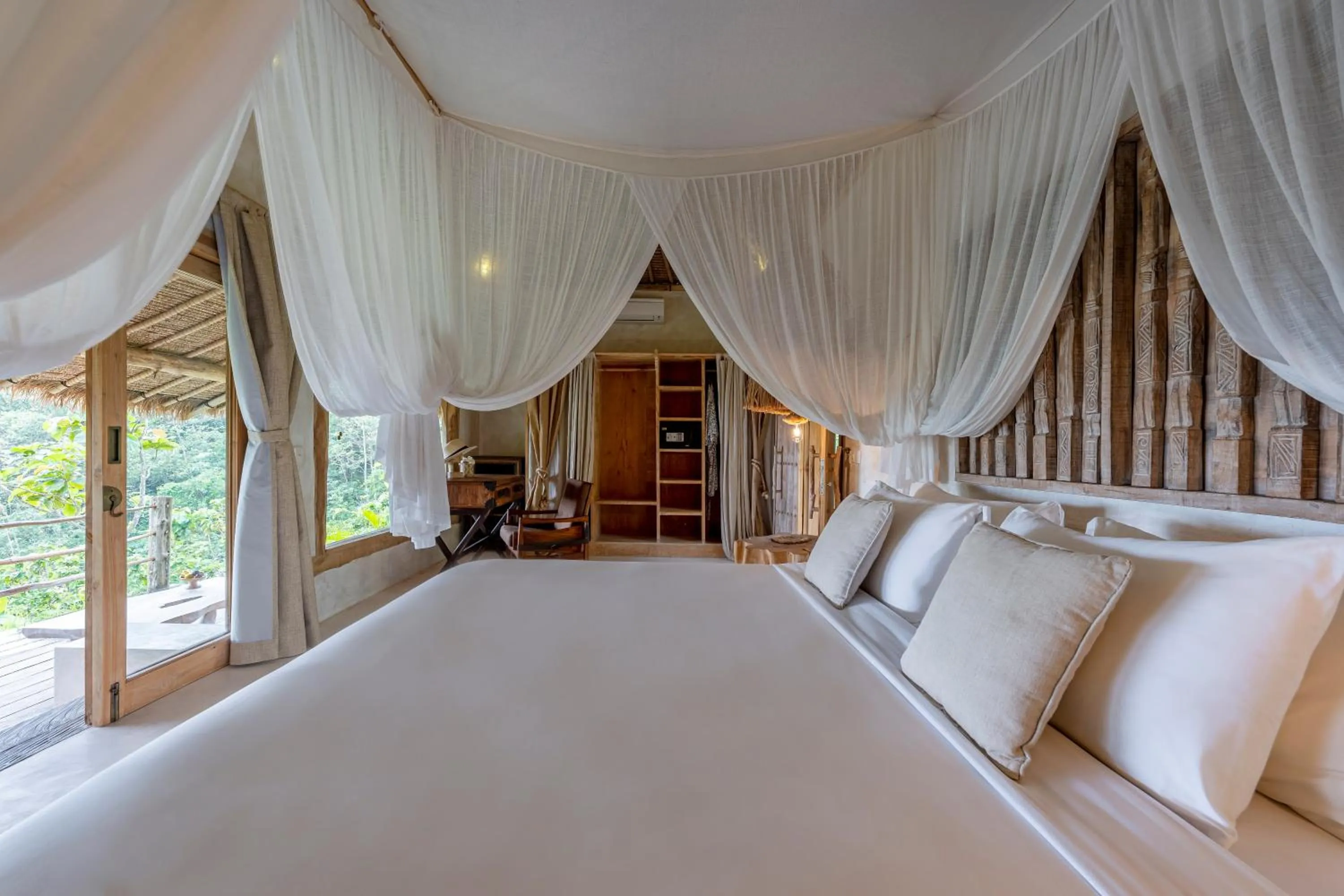 Bed in MATHIS Lodge Amed