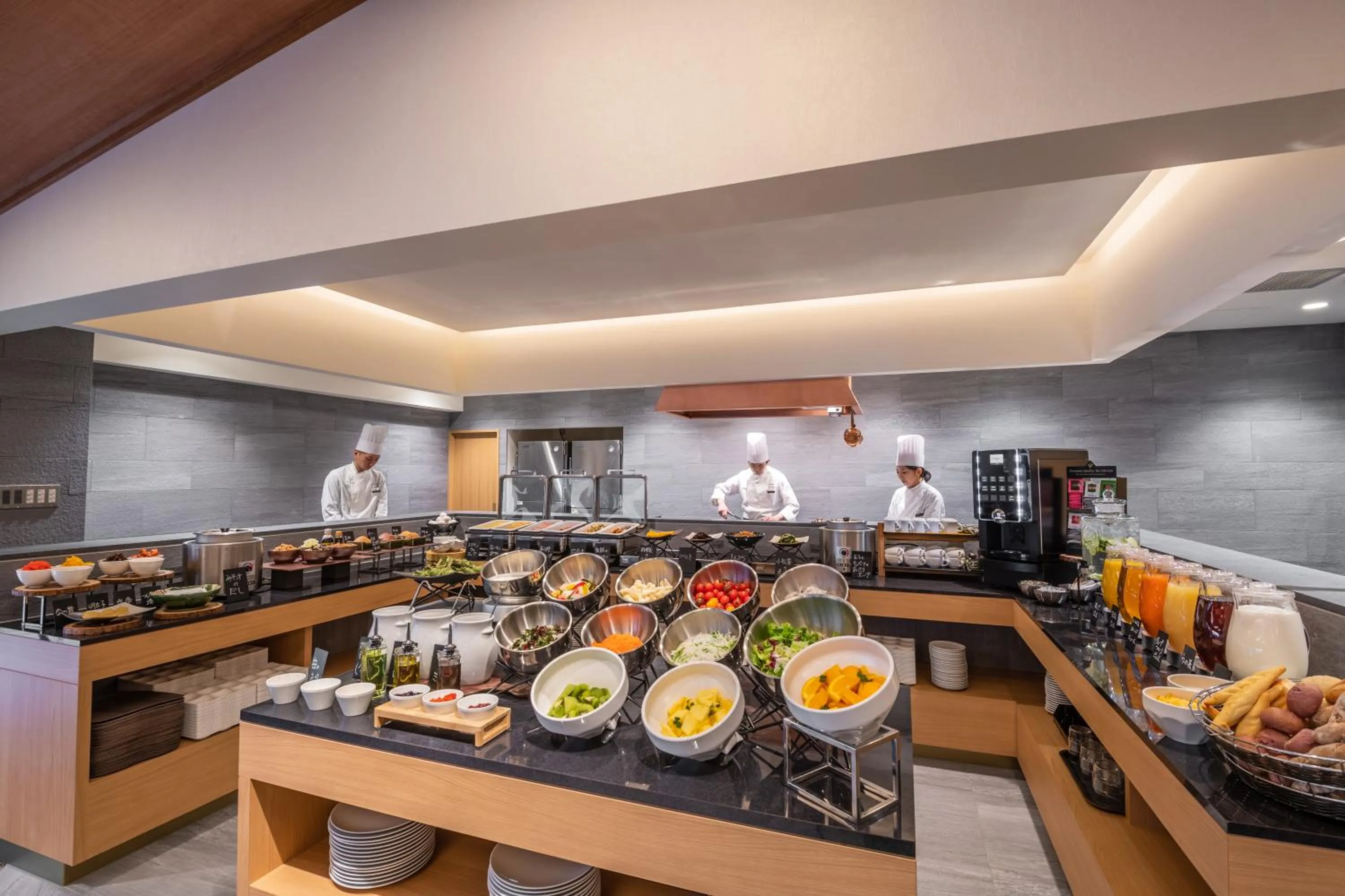 Buffet breakfast in Lime Resort Myoko