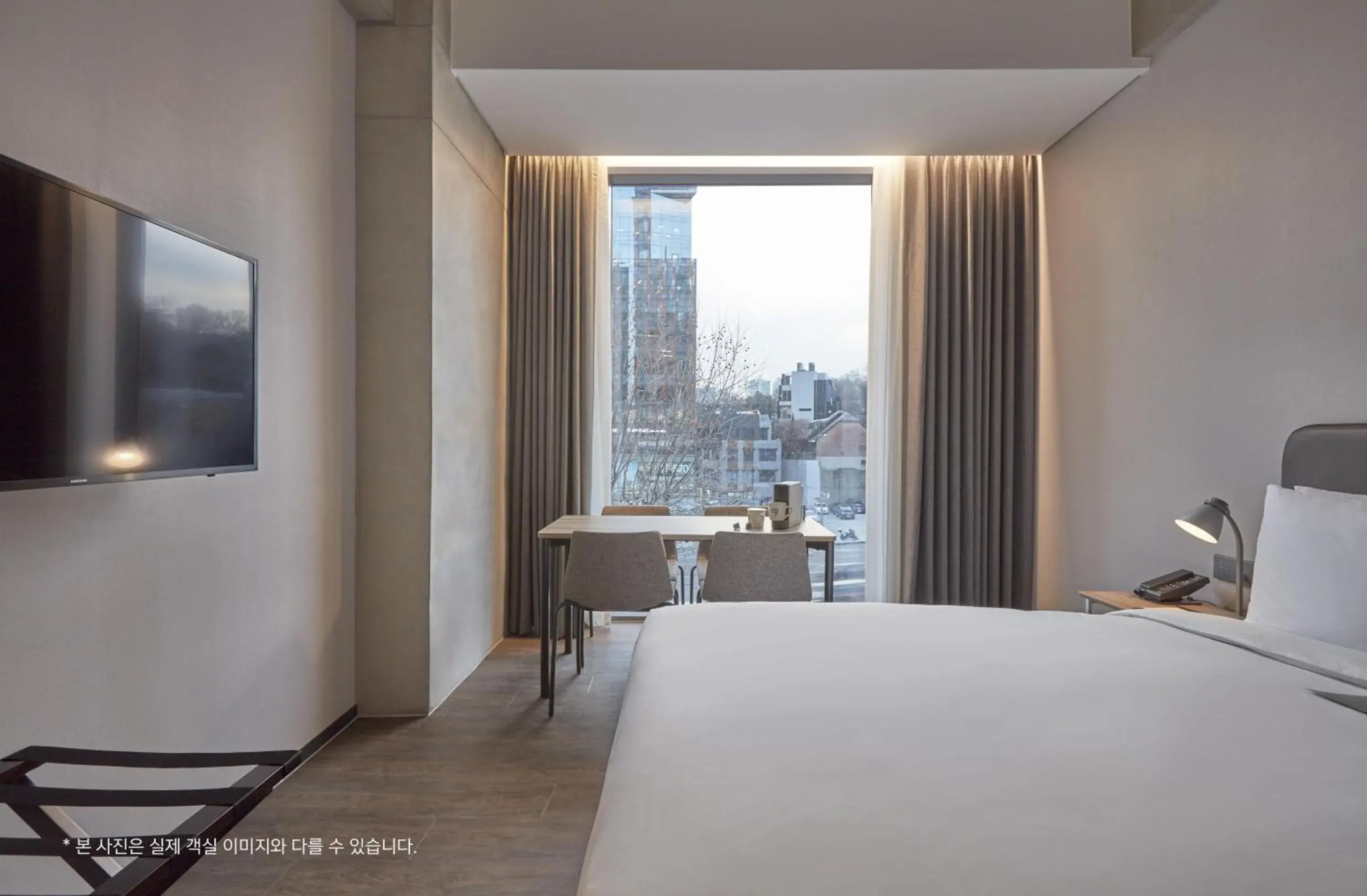 Deluxe Double Wood Flooring room - Located at 3rd floor in HOTEL in 9 Gangnam Deluxe Double Wood Flooring room - Located at 3rd floor in HOTEL in 9 Gangnam