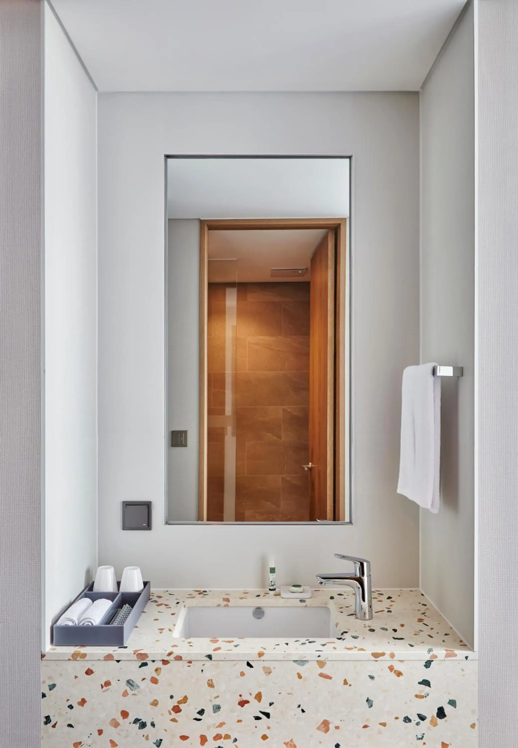 Twin Room (High floor assigned) in HOTEL in 9 Gangnam Twin Room (High floor assigned) in HOTEL in 9 Gangnam