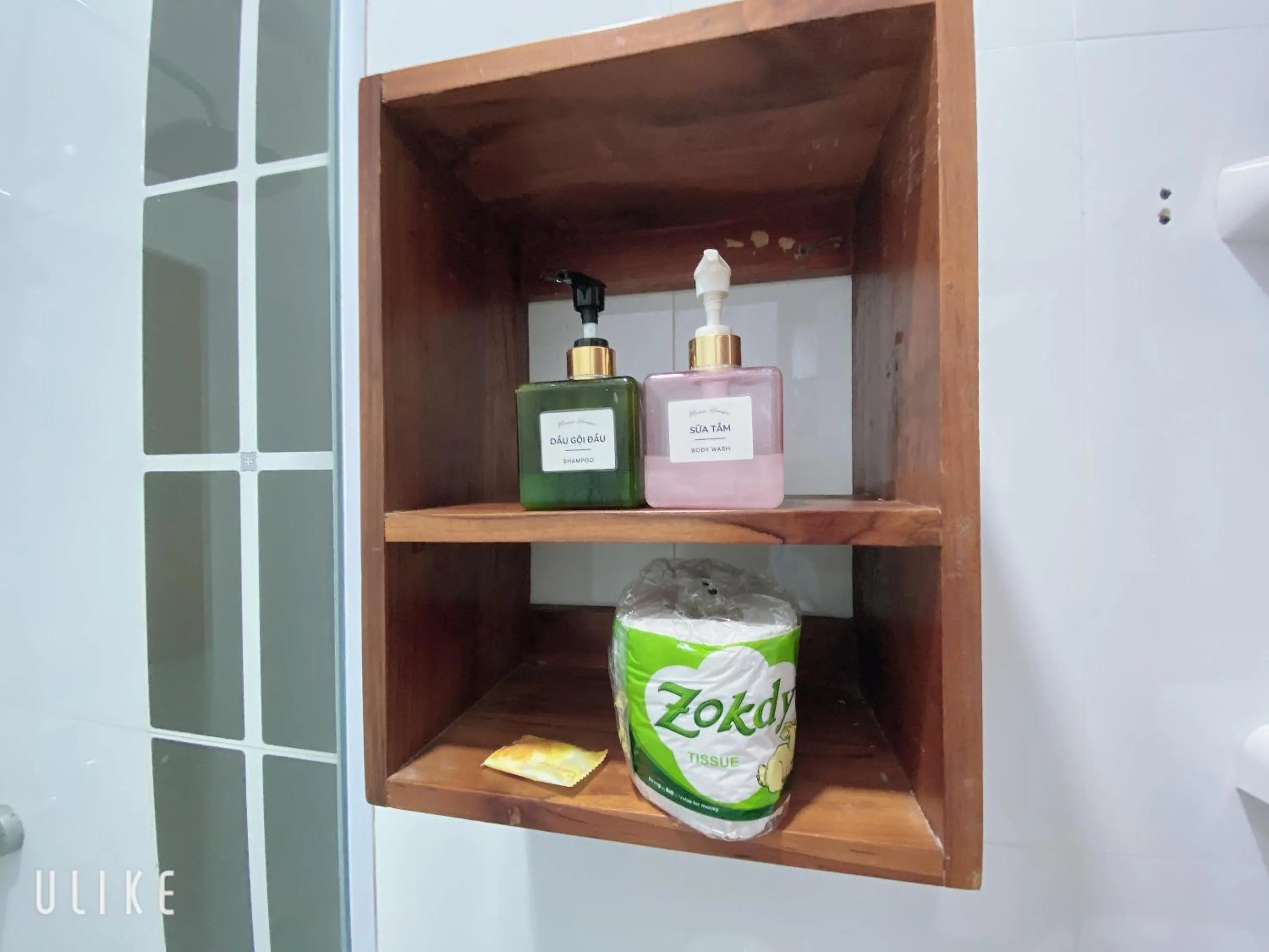 Shower in Elephant Boutique Hotel