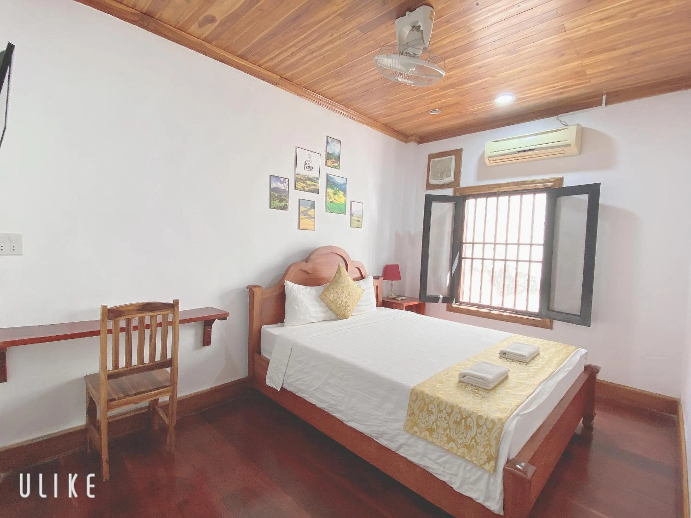 Photo of the whole room, Bed in Elephant Boutique Hotel