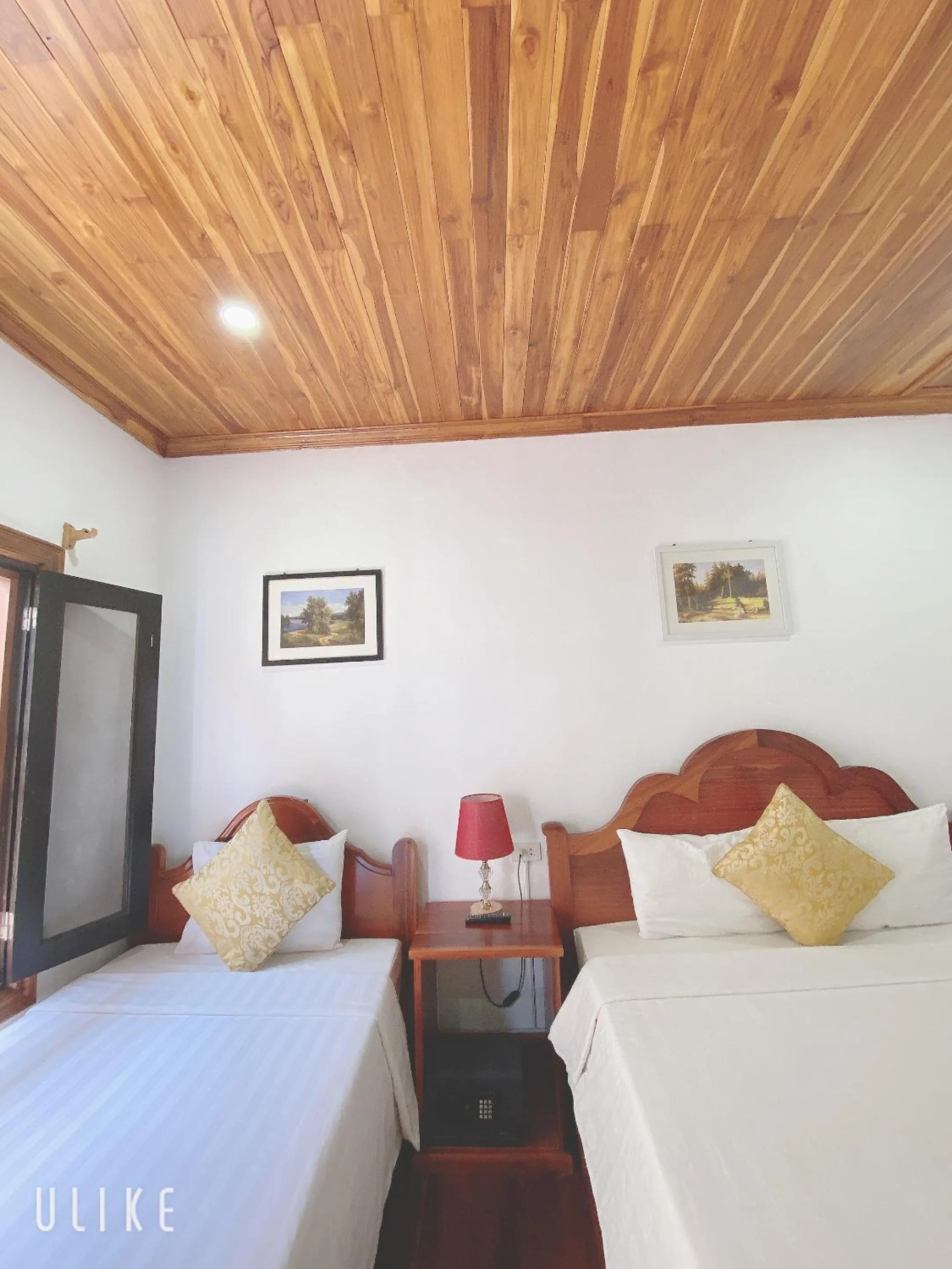 Photo of the whole room, Bed in Elephant Boutique Hotel