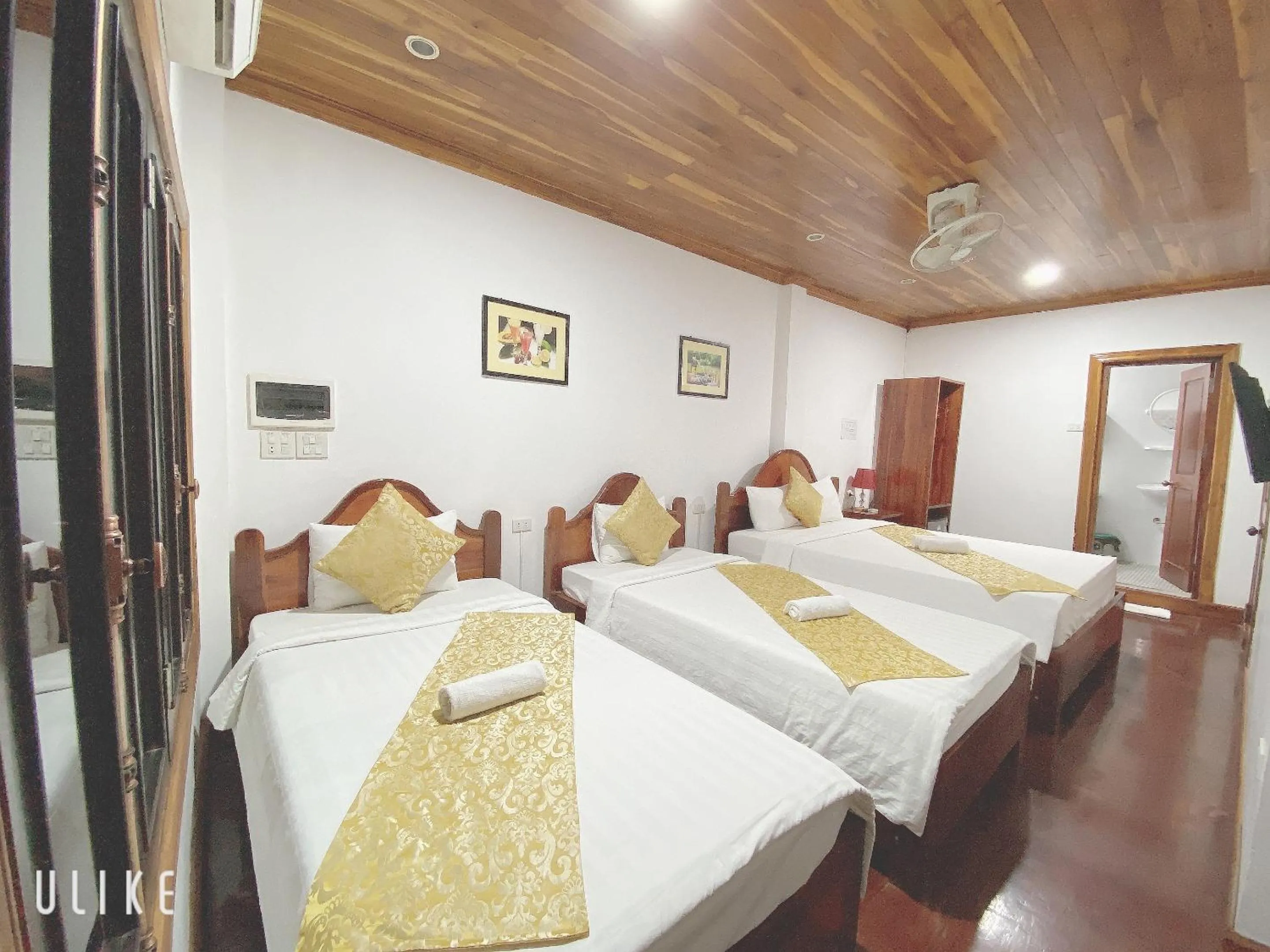 Photo of the whole room, Bed in Elephant Boutique Hotel