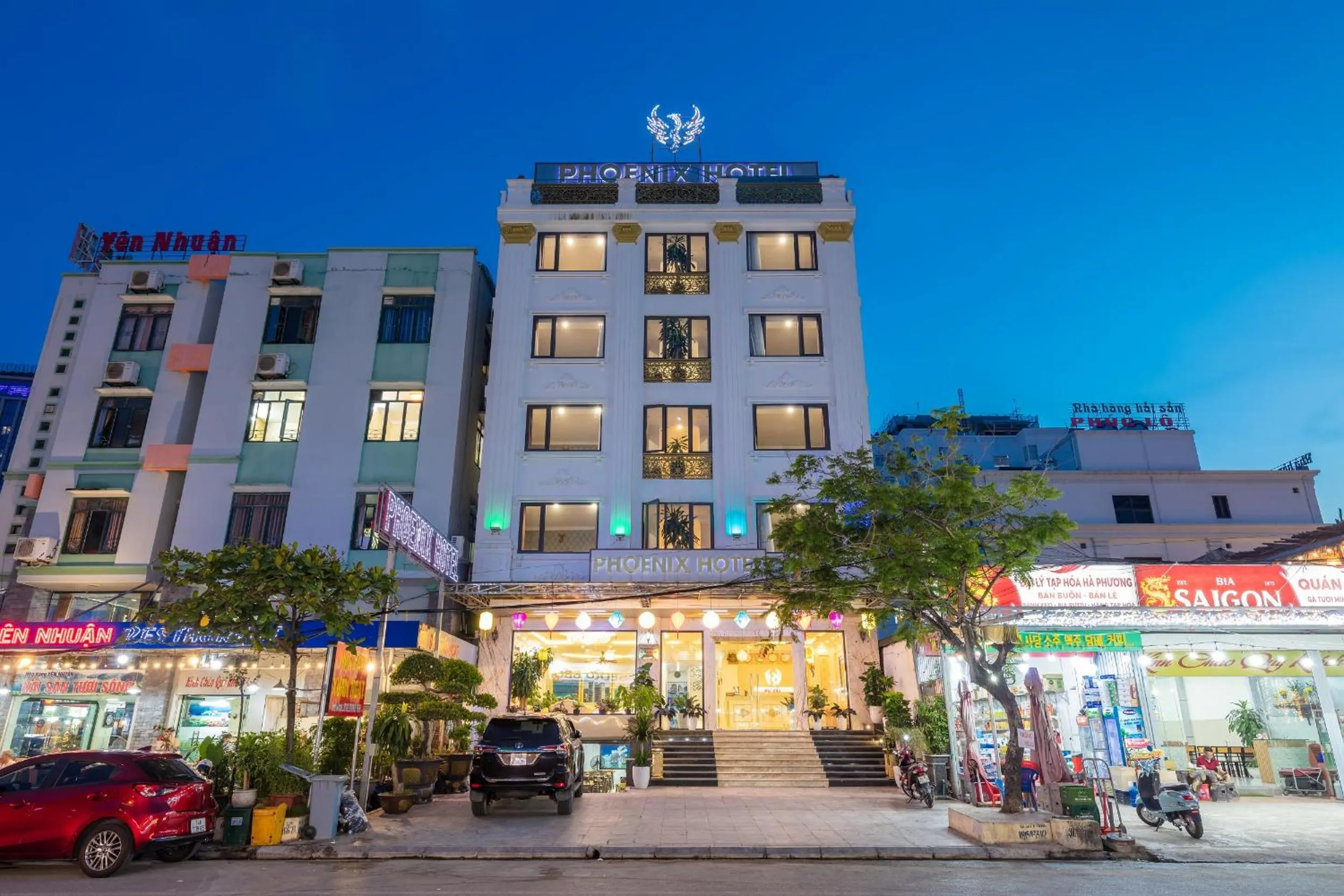 Property building in Phoenix Hotel Ha Long