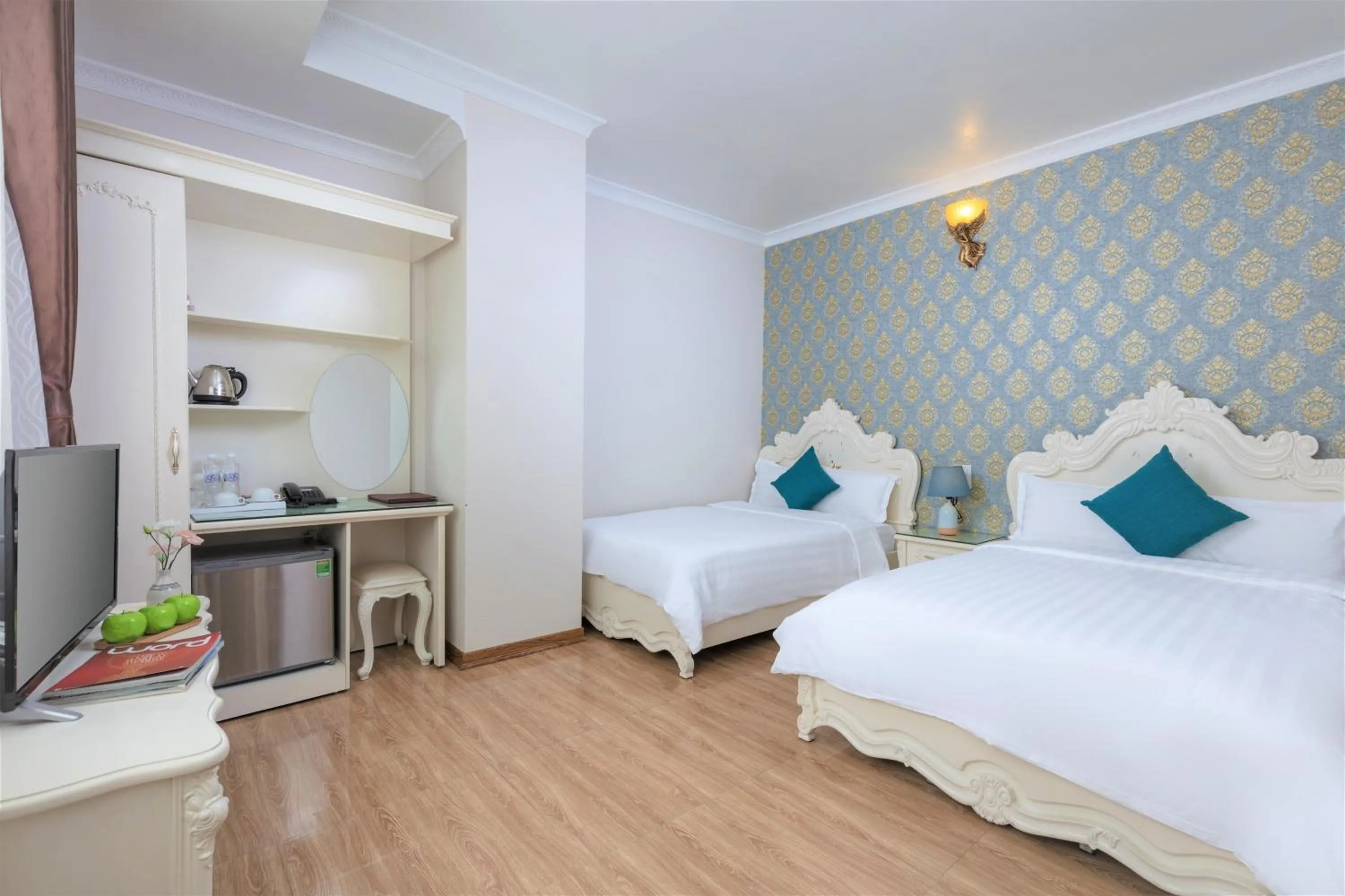 Bed in Phoenix Hotel Ha Long