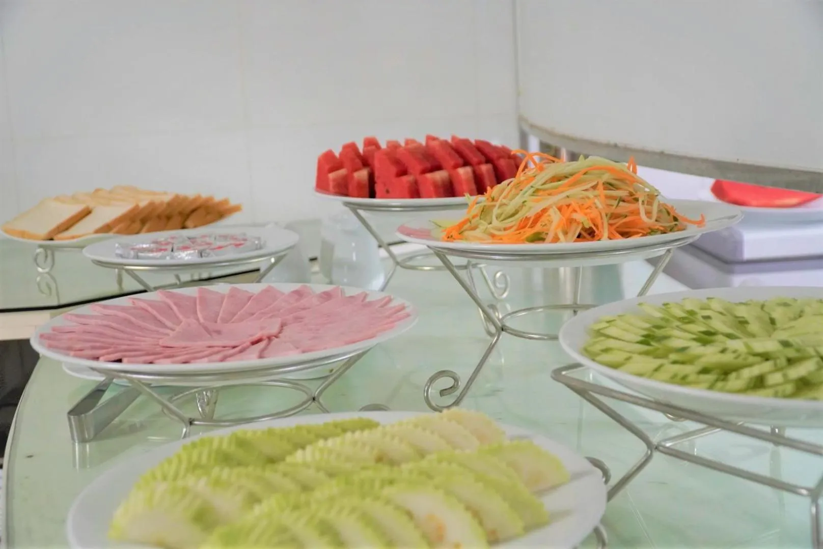 Buffet breakfast in Phoenix Hotel Ha Long