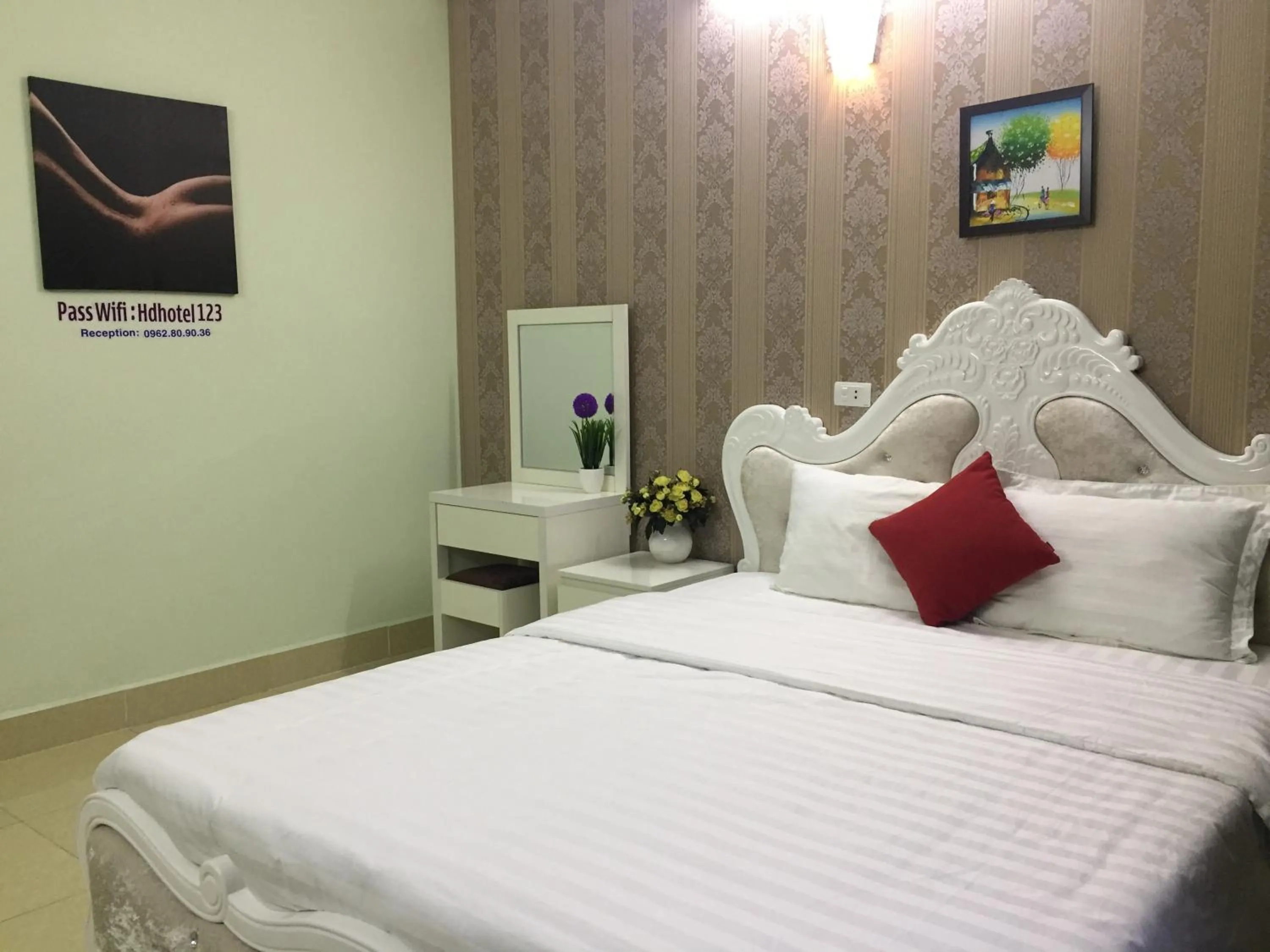 Bed in HD Hotel Nội Bài