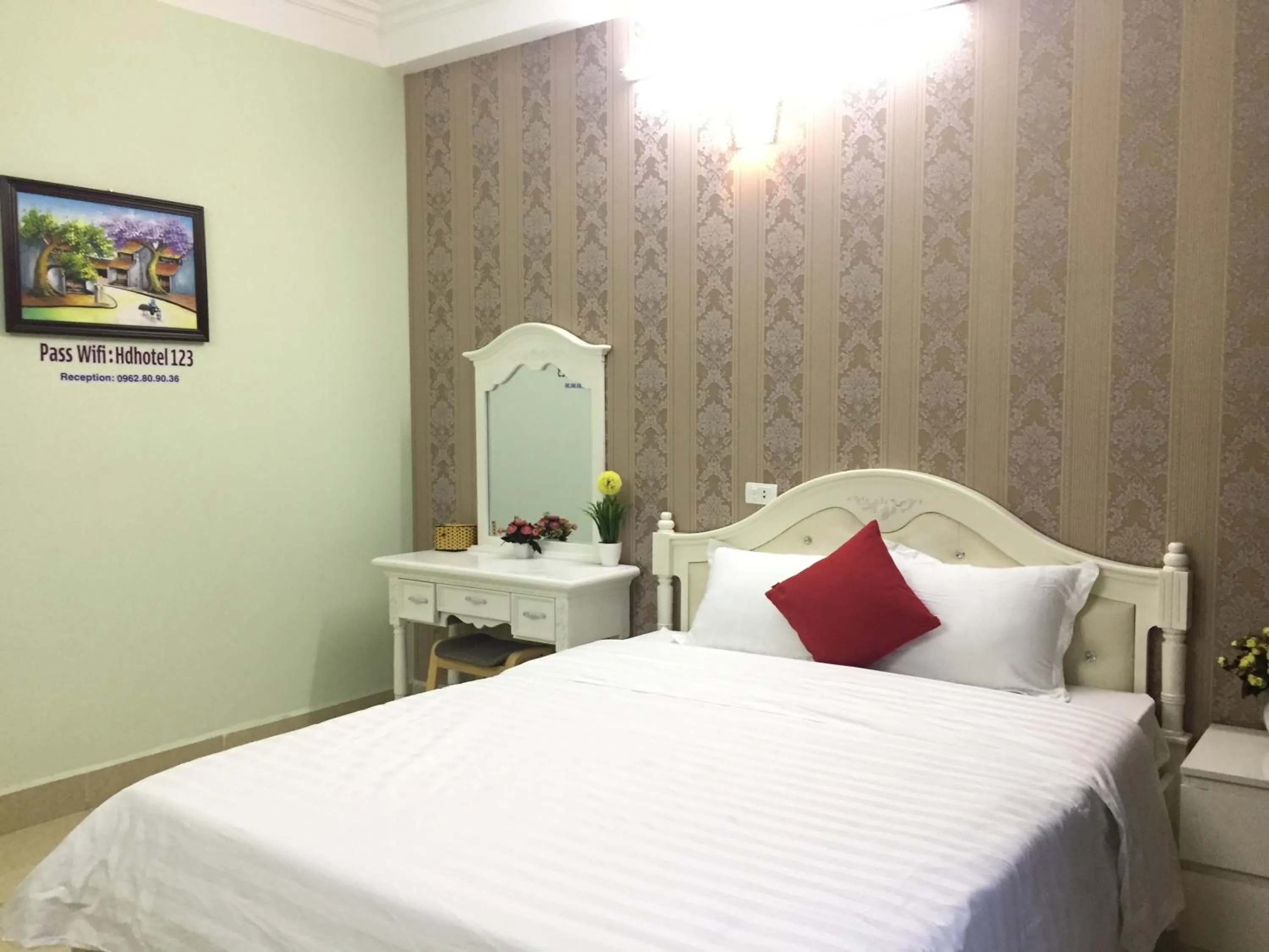 Bed in HD Hotel Nội Bài