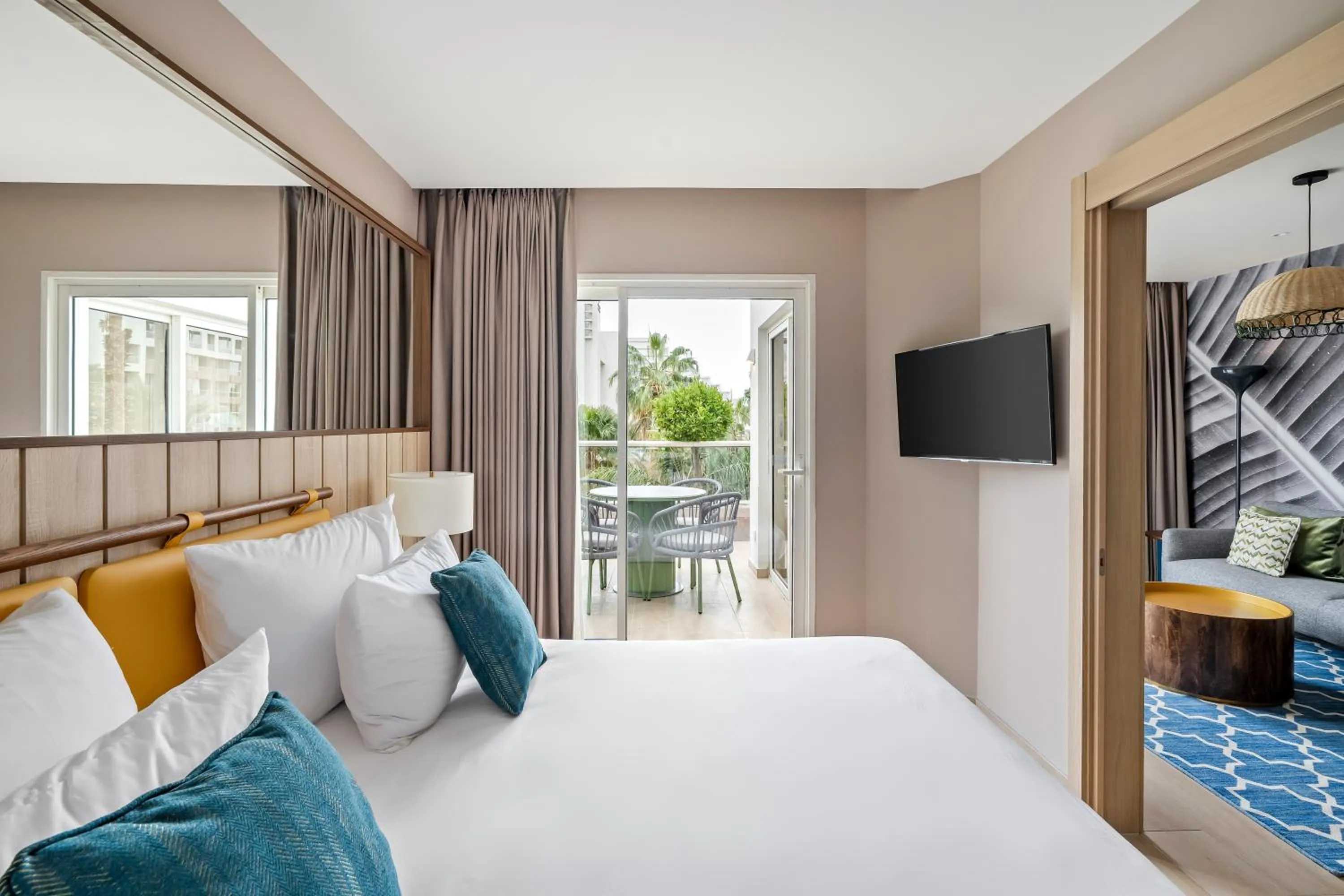 Bed in Royal Garden by Isrotel Collection