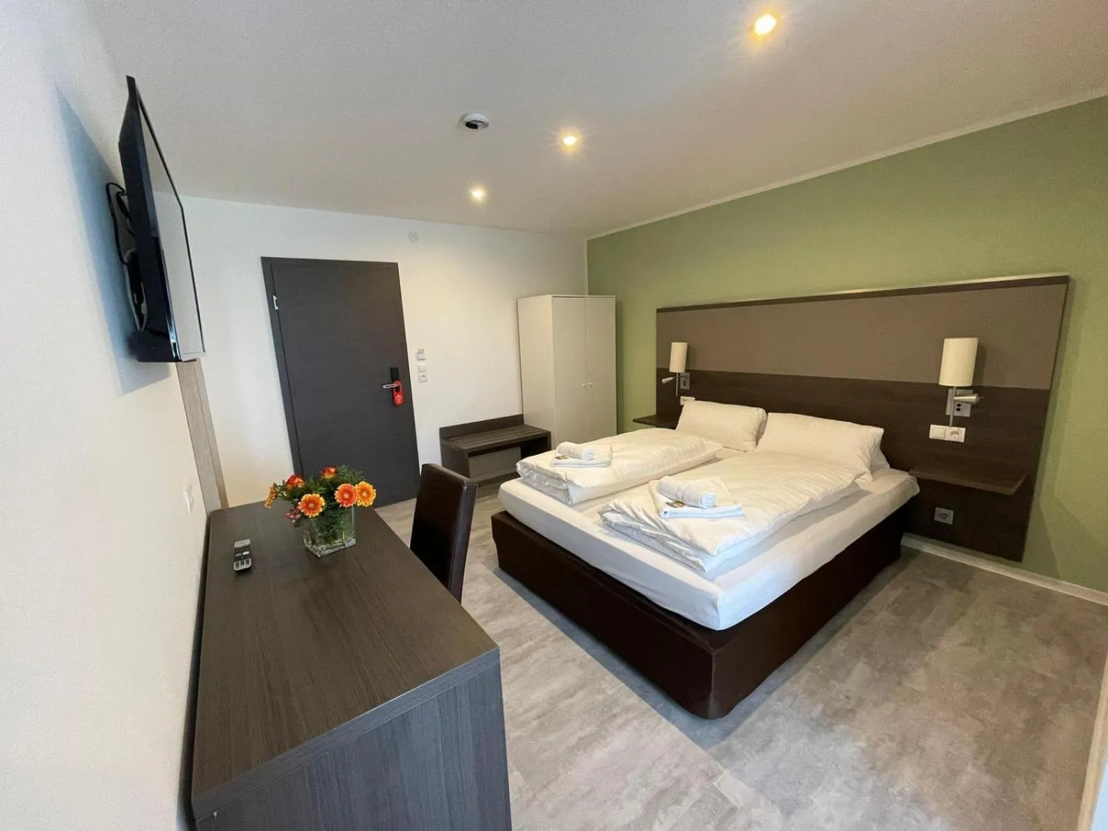 Bed in Hotel Wiesental Nähe Friedrichshafen