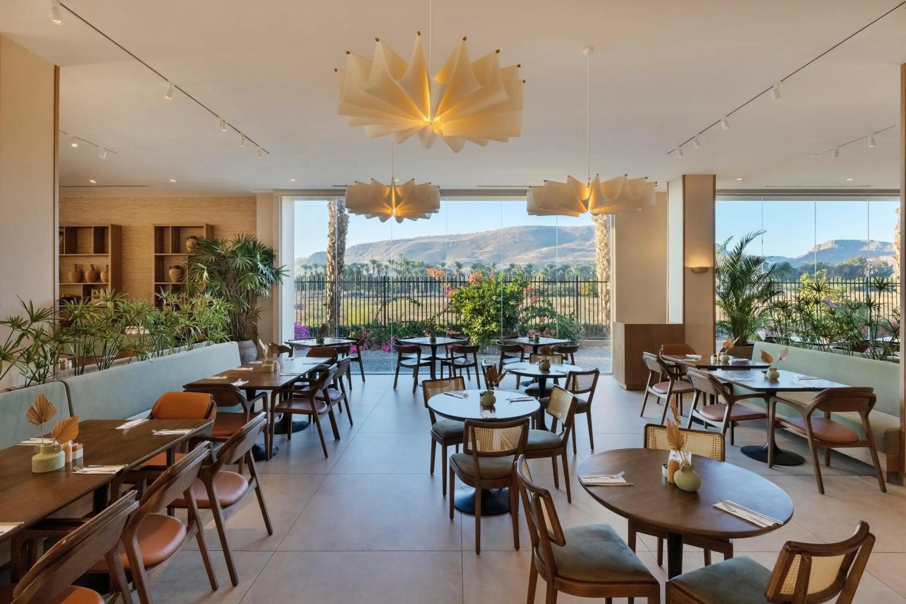 Restaurant/places to eat in Gomeh by Isrotel Design