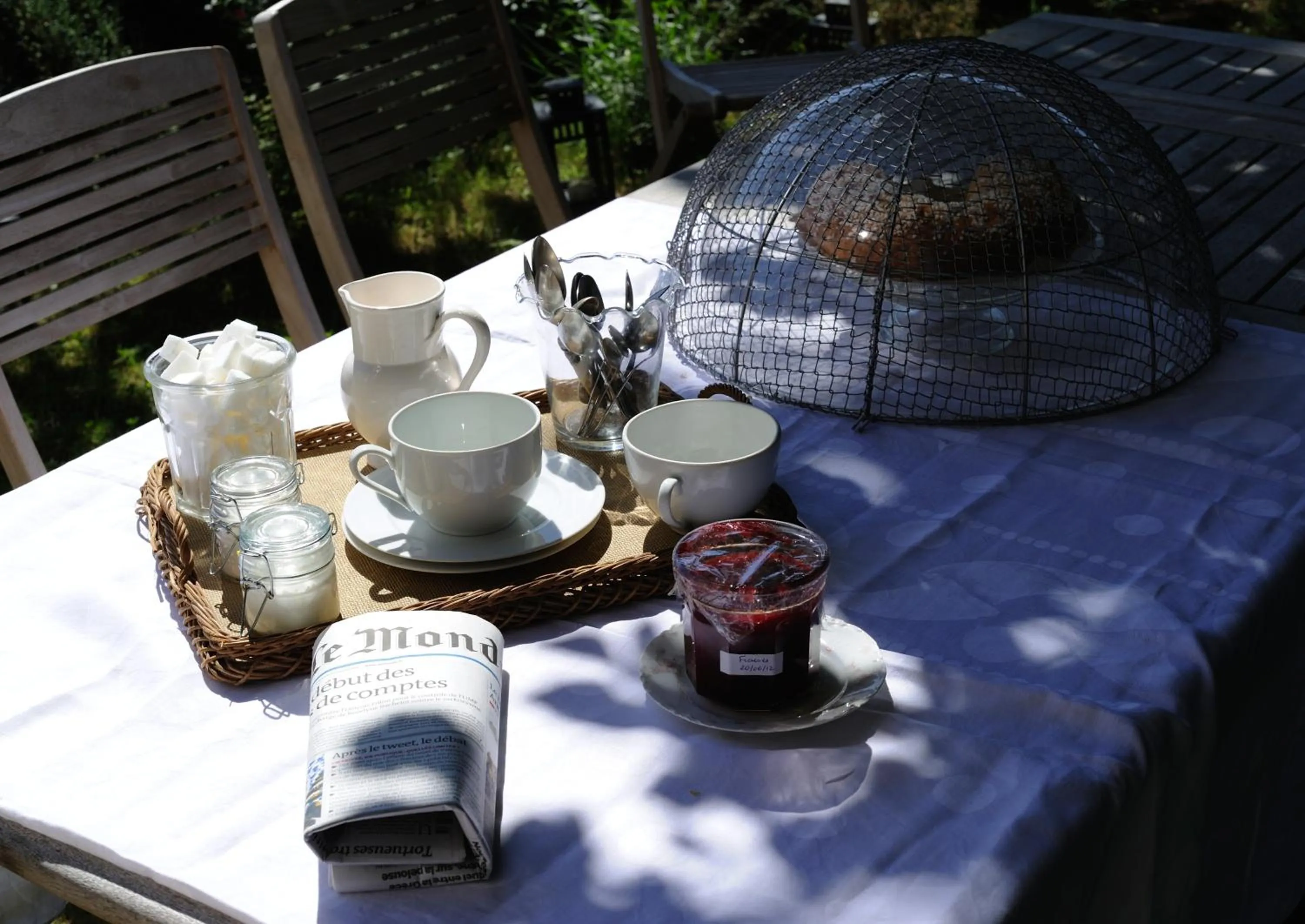 Breakfast in Maison d'Hôtes La Singulière