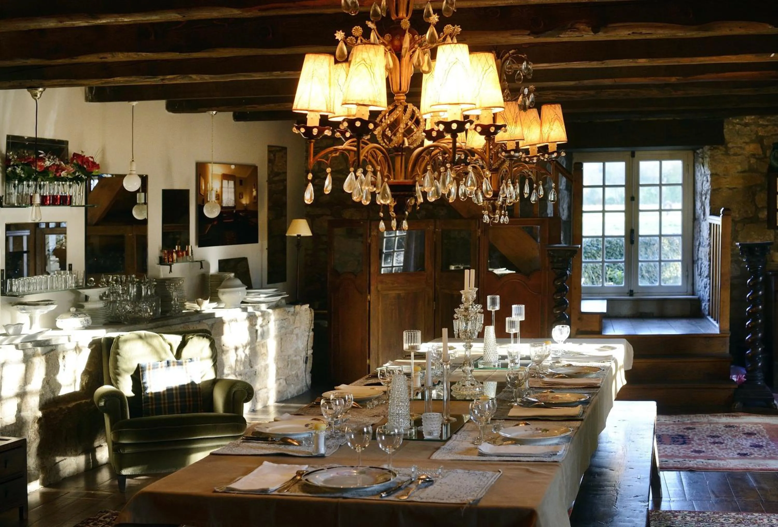 Dining area in Maison d'Hôtes La Singulière